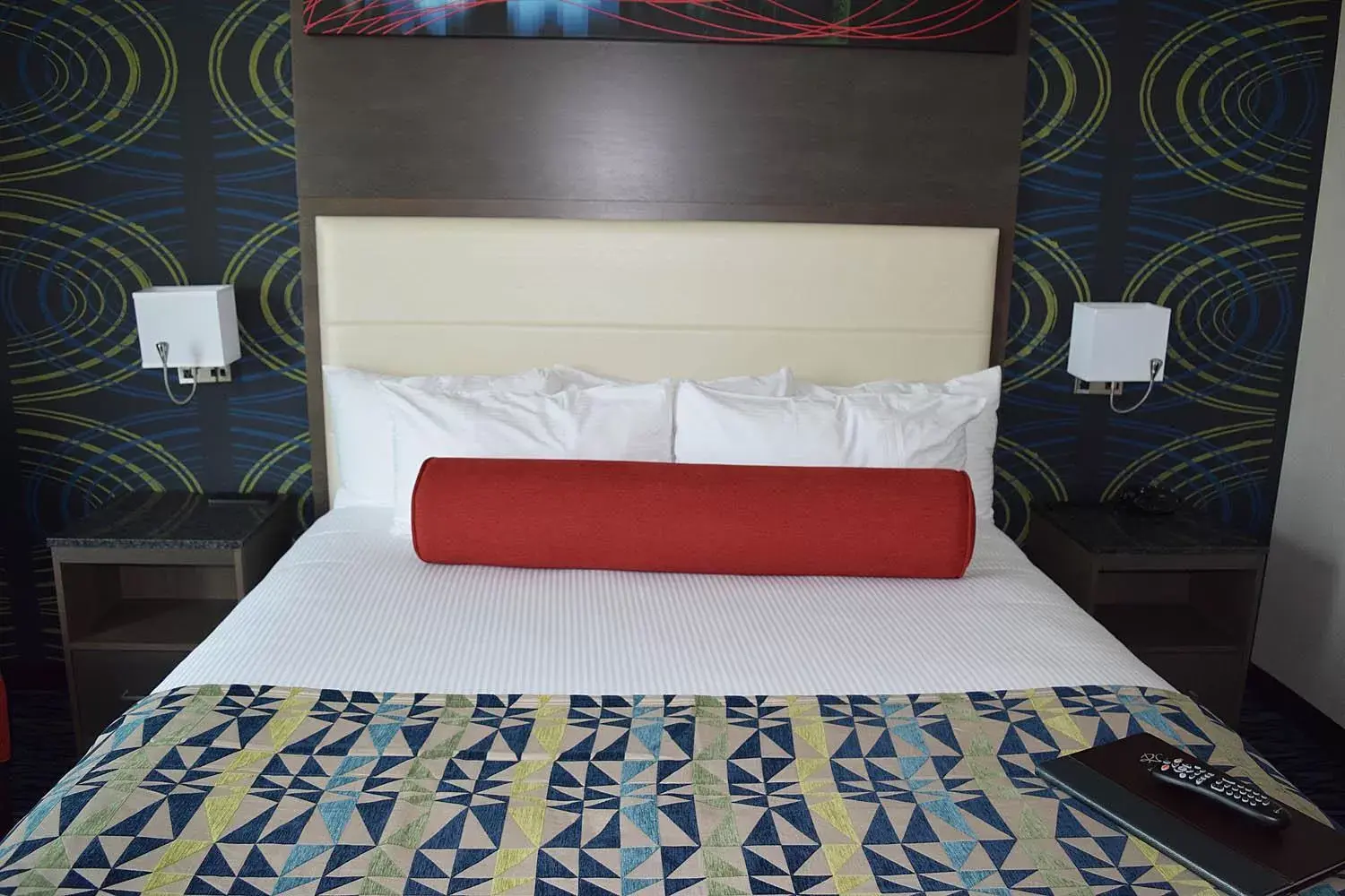 Bedroom, Bed in Rhythm City Casino & Resort