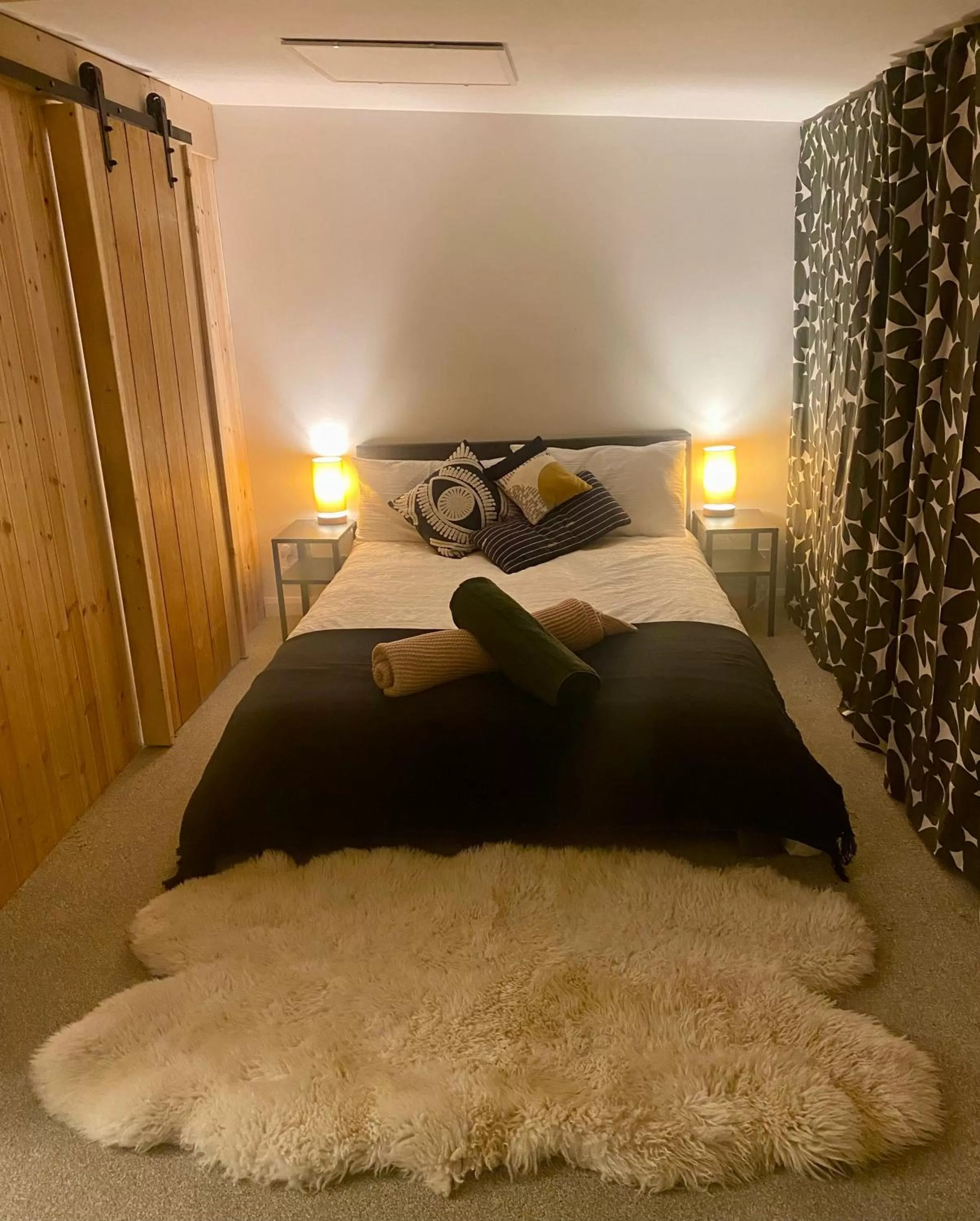 Bed in The Dragonfly BNB, Glastonbury