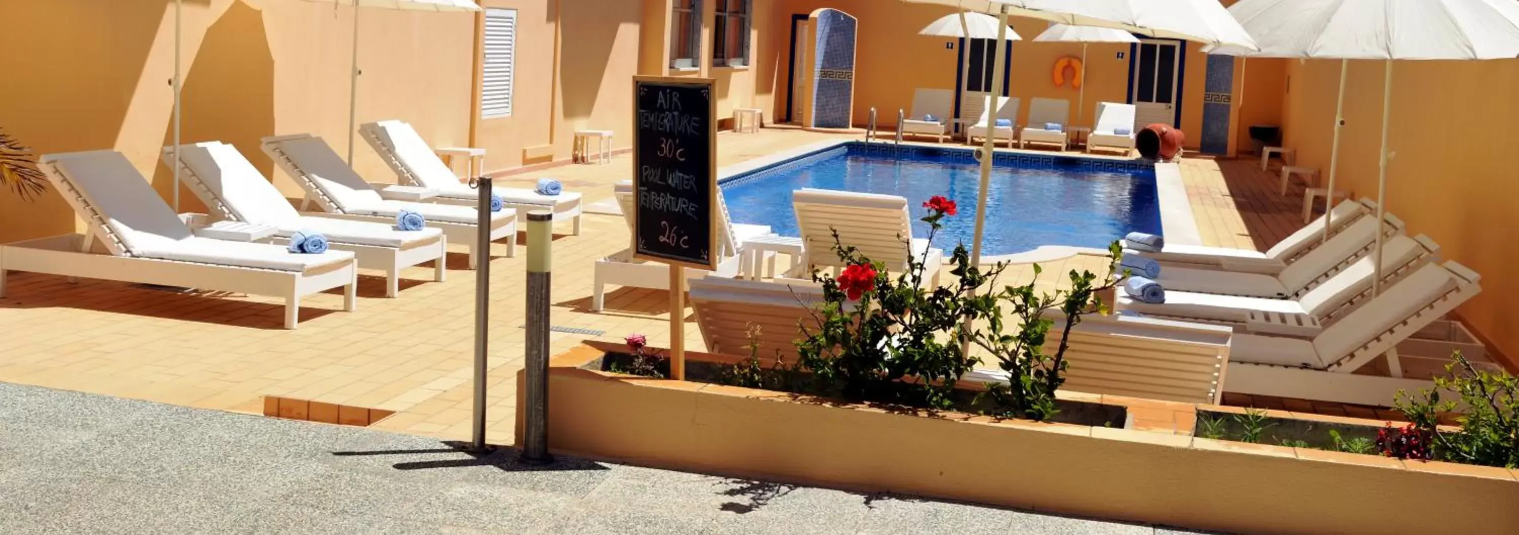 Pool view, Swimming Pool in Hotel Apolo