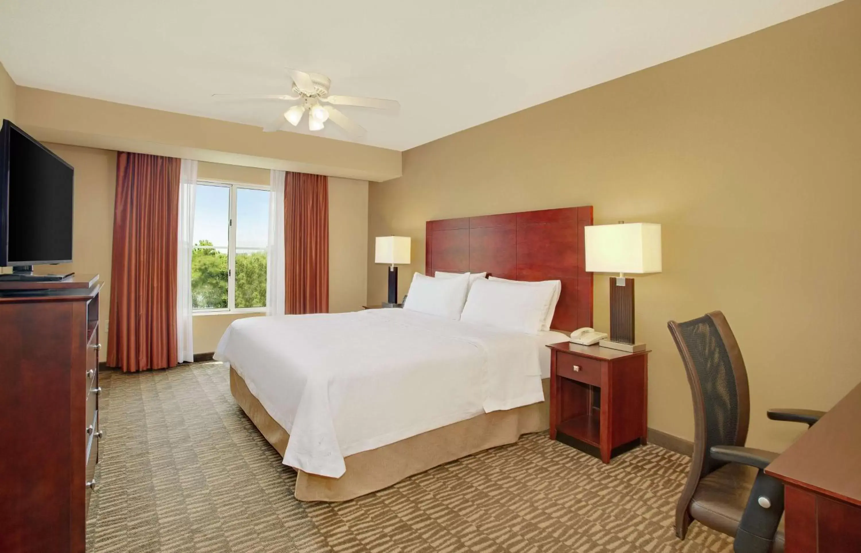 Bedroom, Bed in Homewood Suites by Hilton Tampa-Brandon