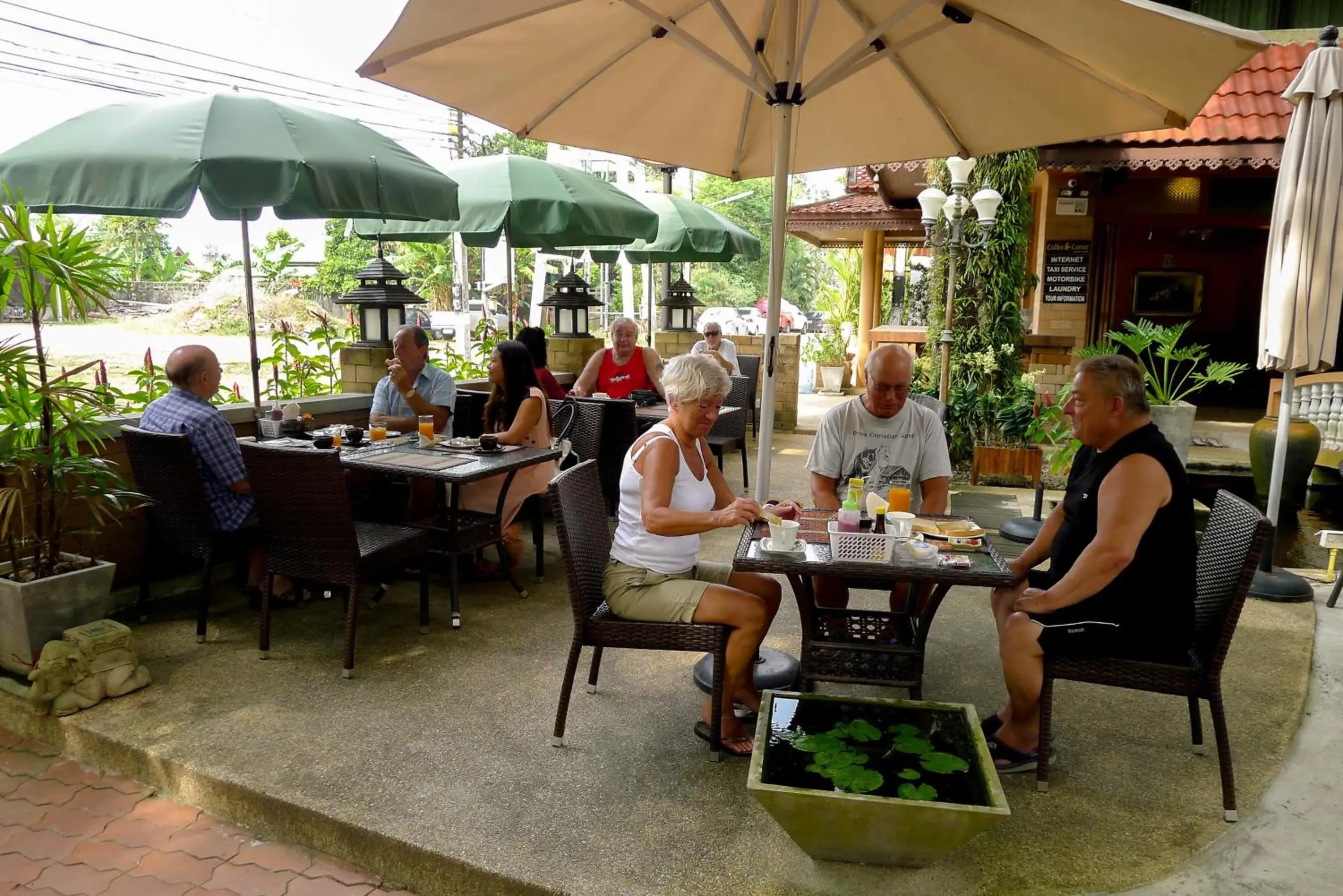 Restaurant/places to eat in Garden Home Kata Restaurant/places to eat in Garden Home Kata