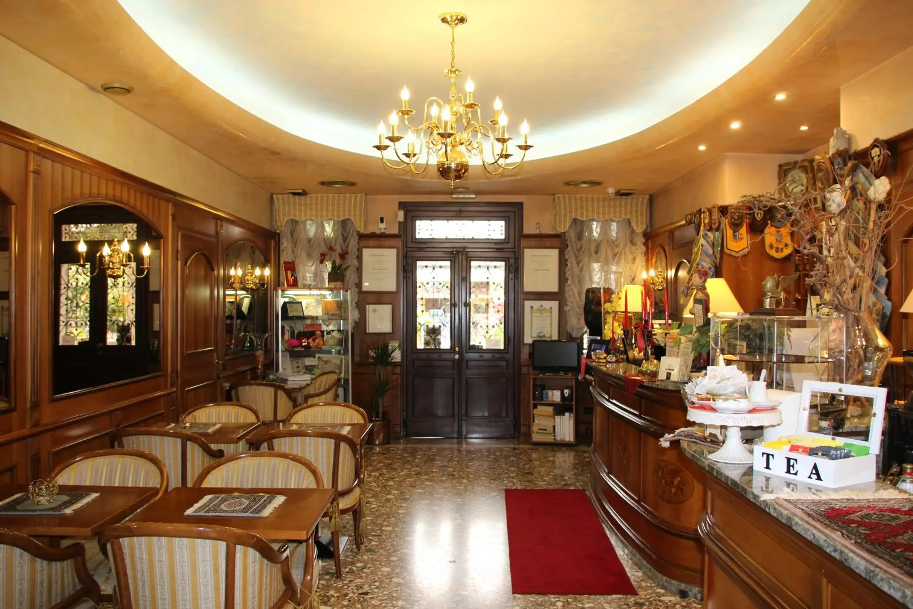 Lobby or reception, Restaurant/Places to Eat in Park Hotel Villa Leon d'Oro