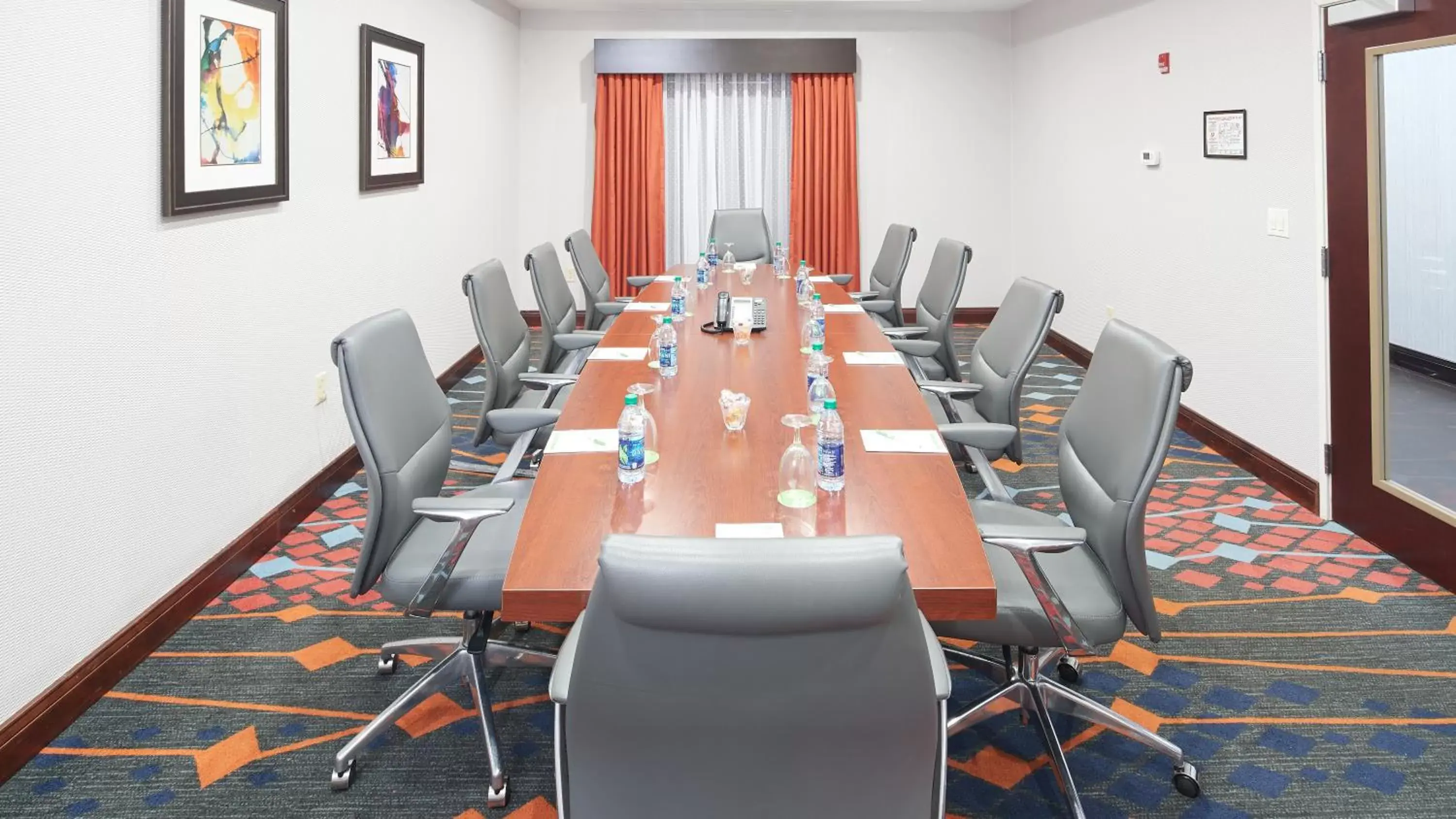 Meeting/conference room in Holiday Inn Hotel & Suites Stockbridge-Atlanta I-75, an IHG Hotel