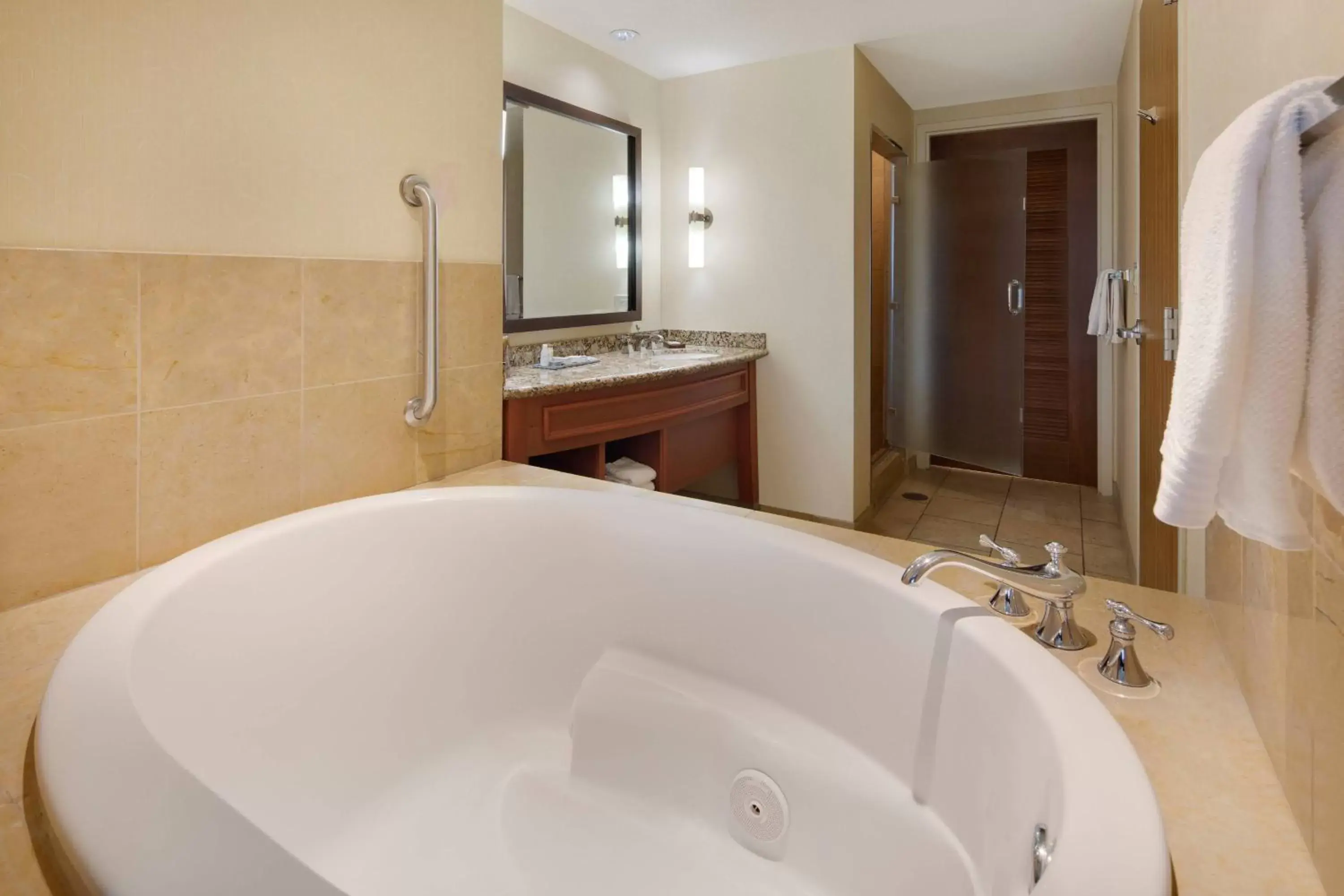 Bathroom in Renaissance Phoenix Glendale Hotel & Spa