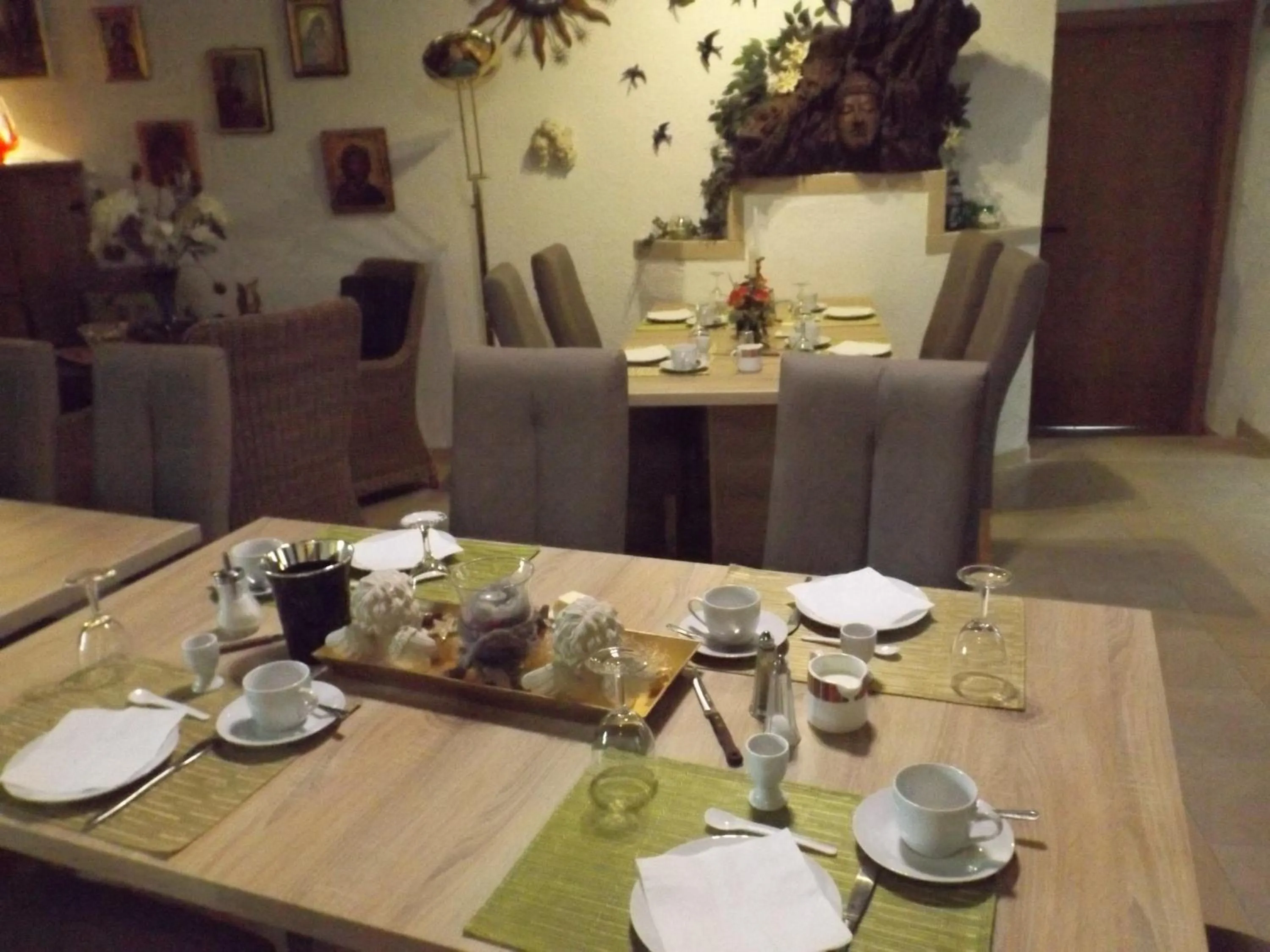 Restaurant/places to eat in Zum Achten Himmel