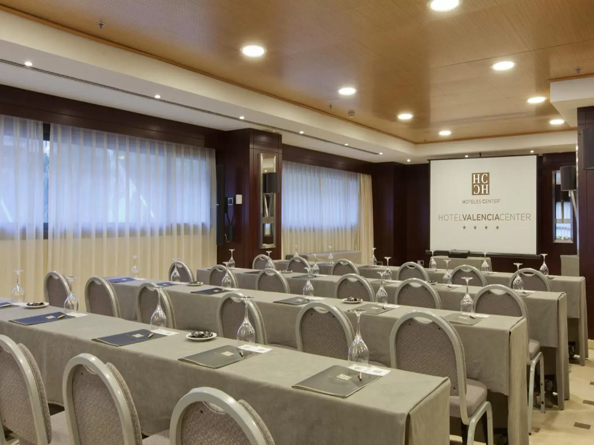 Business facilities in Hotel Valencia Center