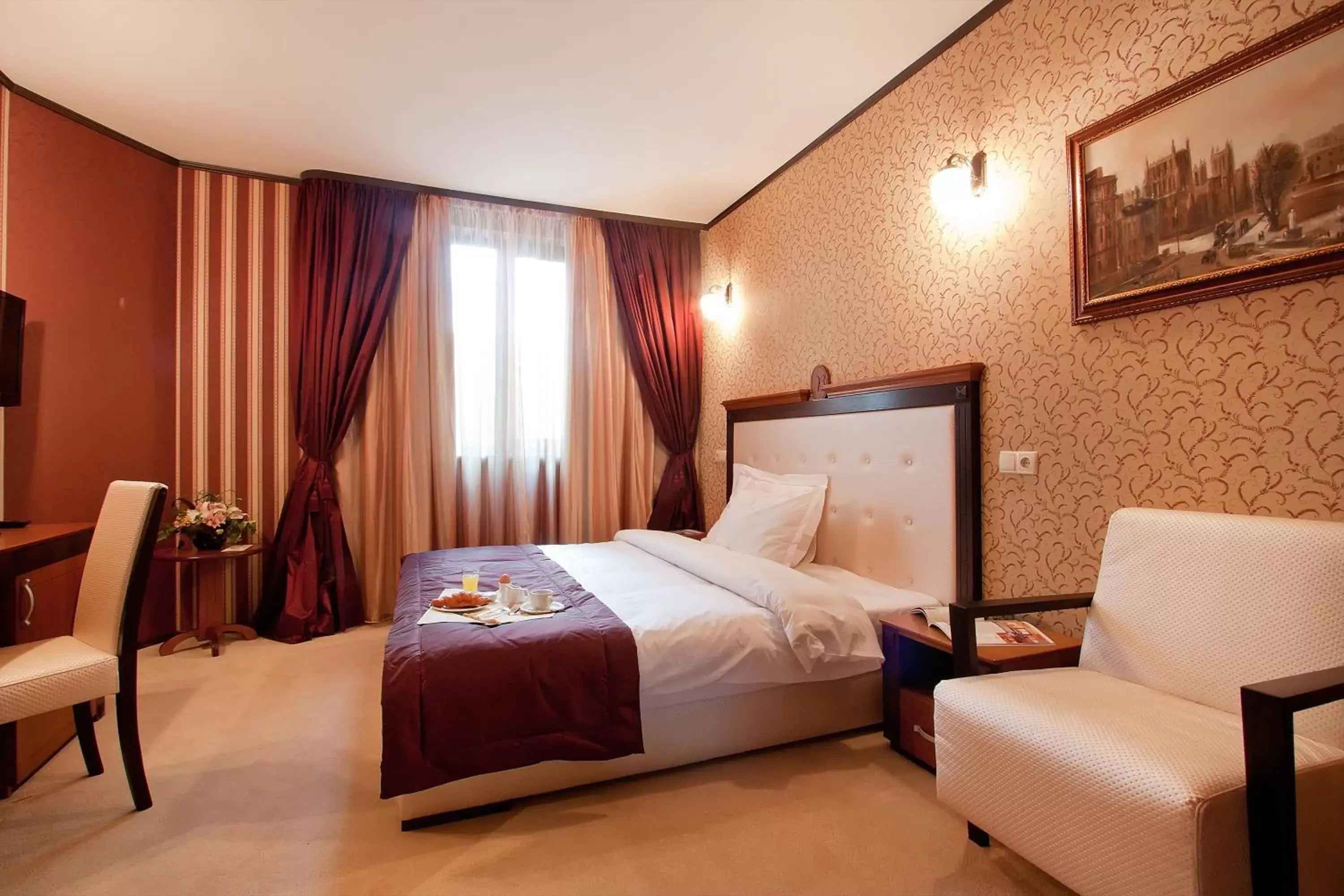 Bed in Best Western Plus Bristol Hotel Bed in Best Western Plus Bristol Hotel