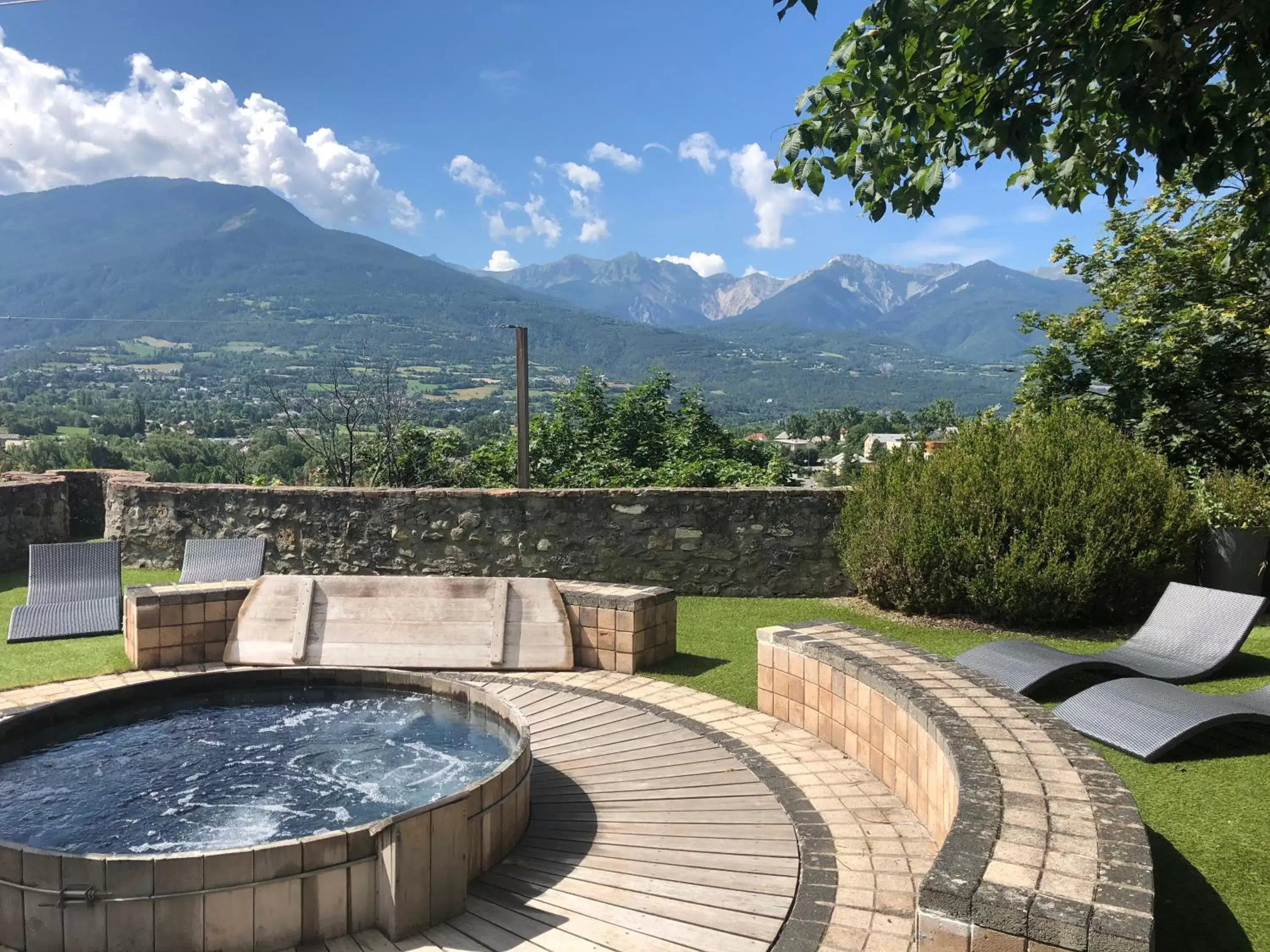 Patio, Swimming Pool in Hotel la Robeyere; BW Signature Collection