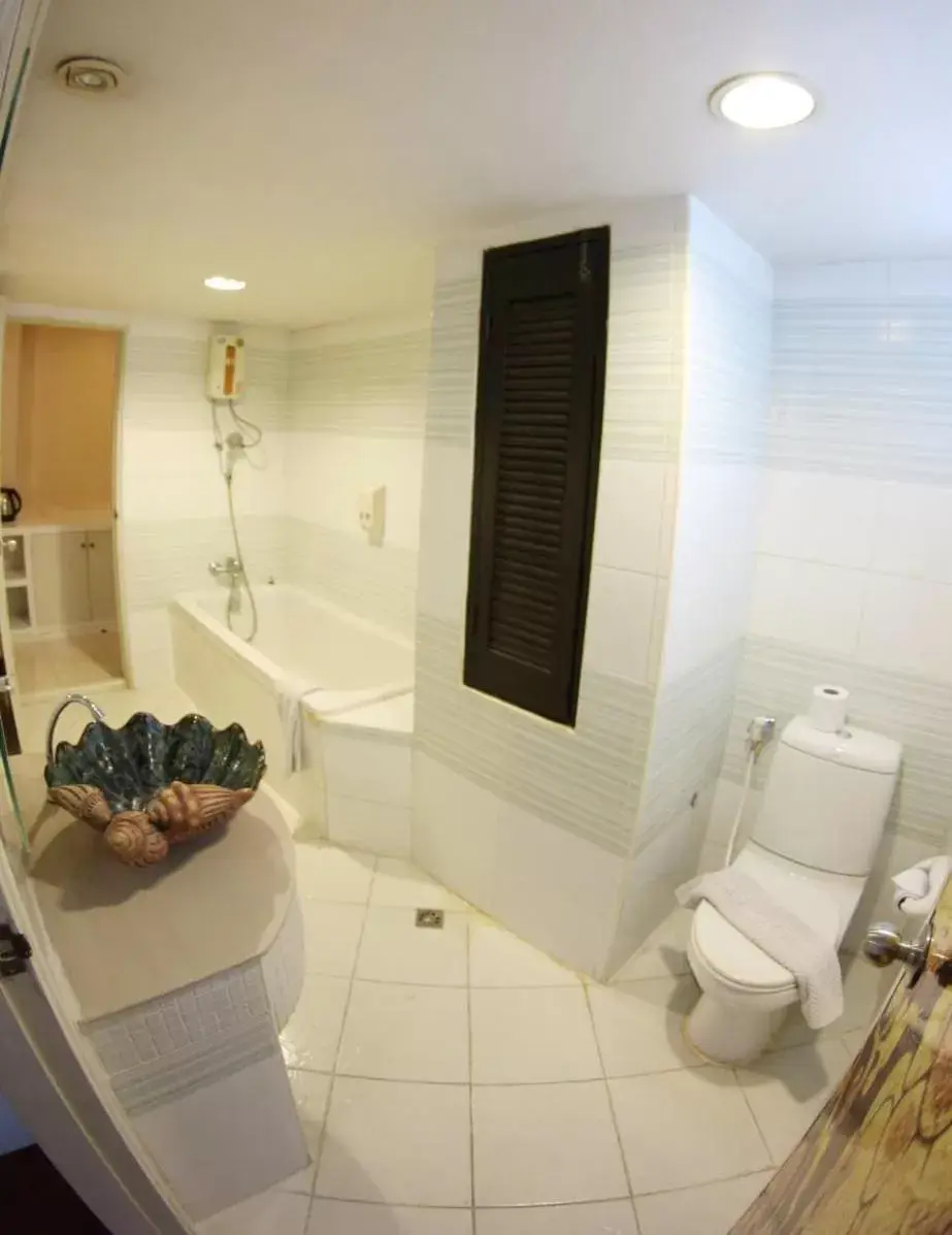 Bathroom in Noble Place Chiangmai