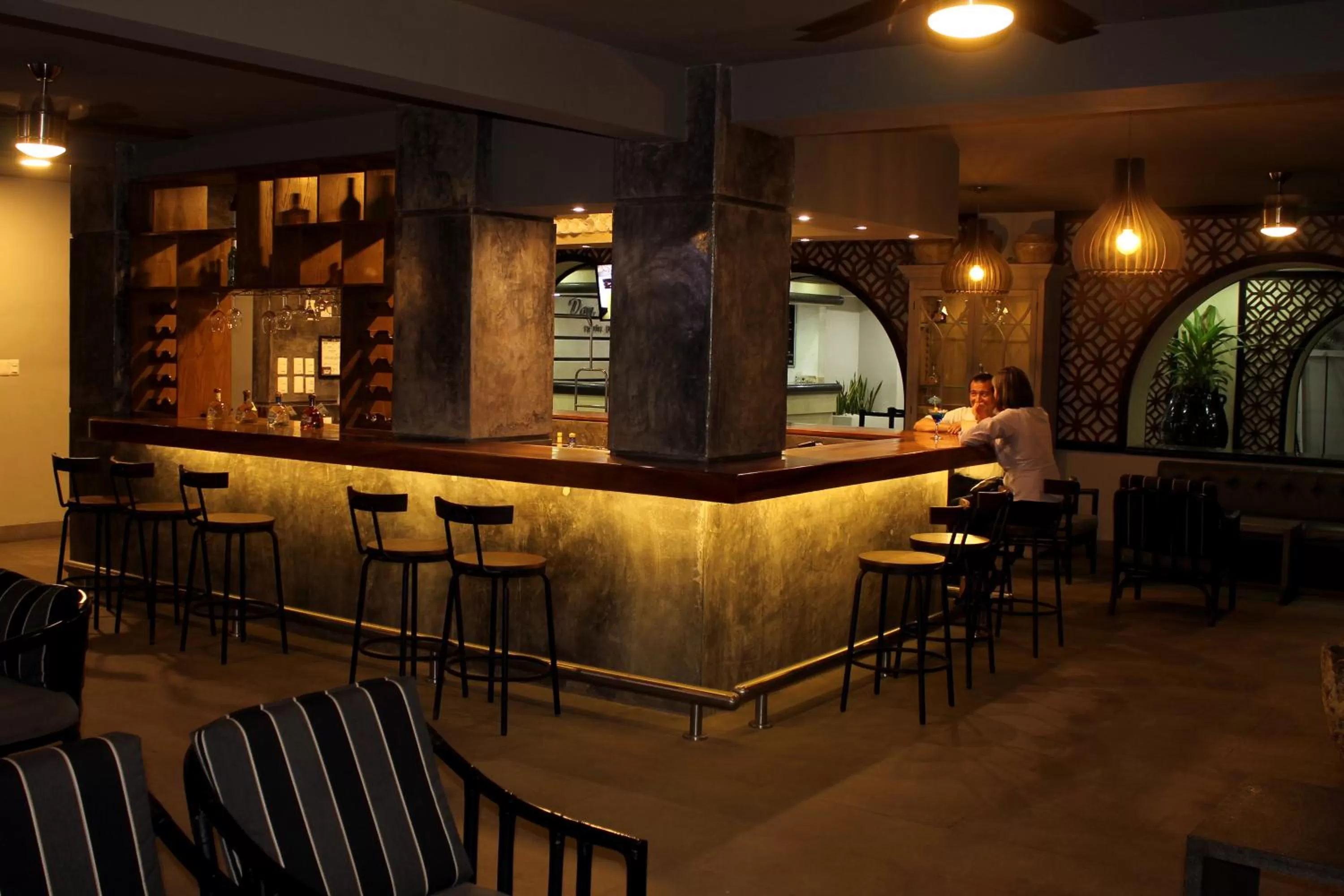 Lounge or bar in Don Pelayo Pacific Beach