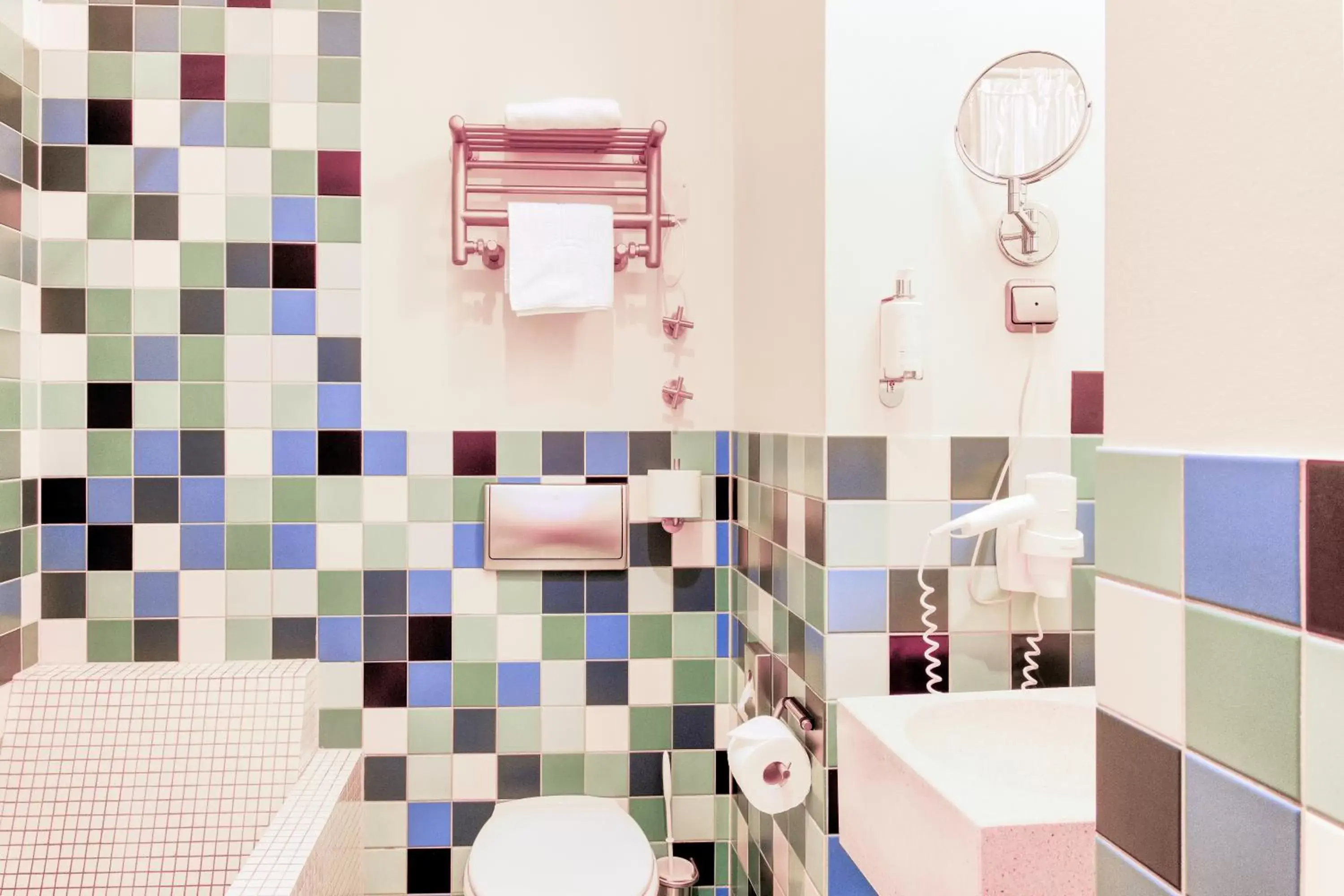Toilet, Bathroom in Hotel Bleibtreu Berlin by Golden Tulip