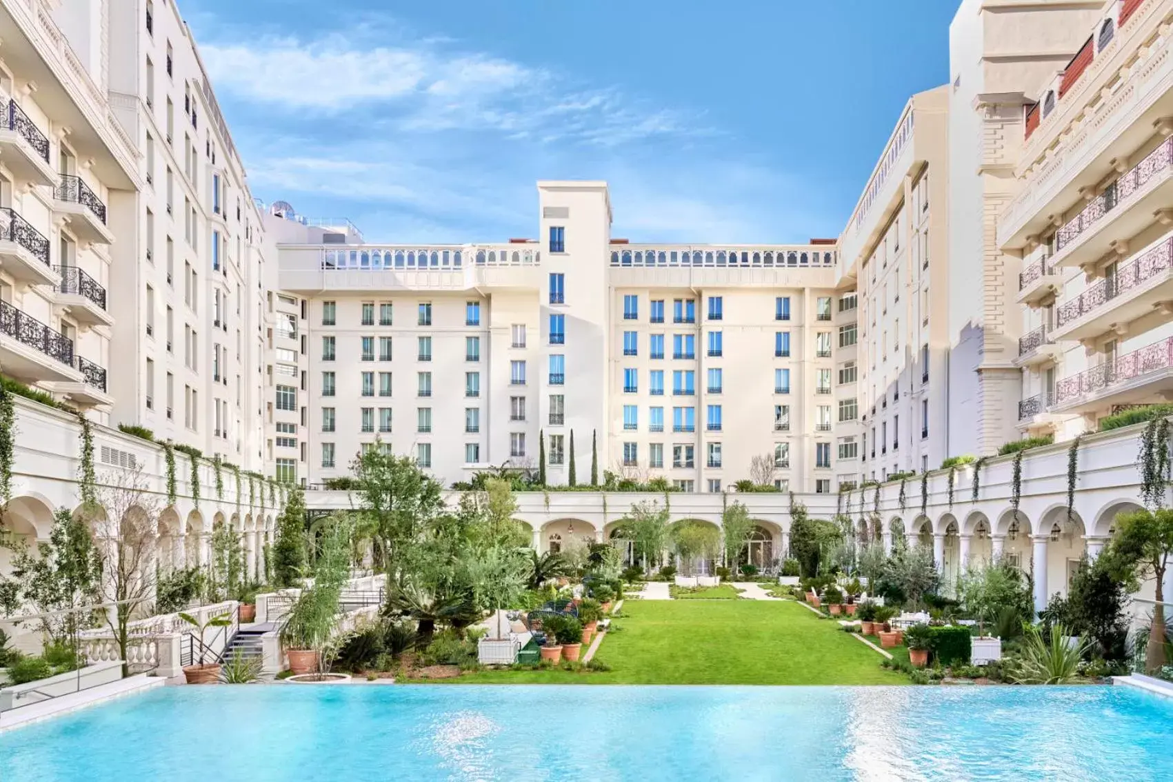 Garden, Swimming Pool in Carlton Cannes, a Regent Hotel