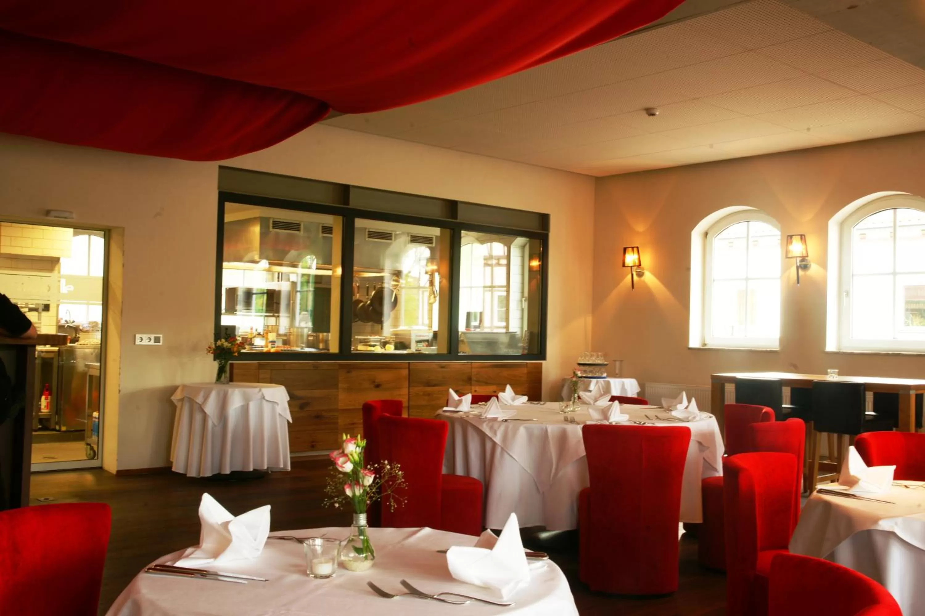 Restaurant/places to eat in SOLEWERK Hotel