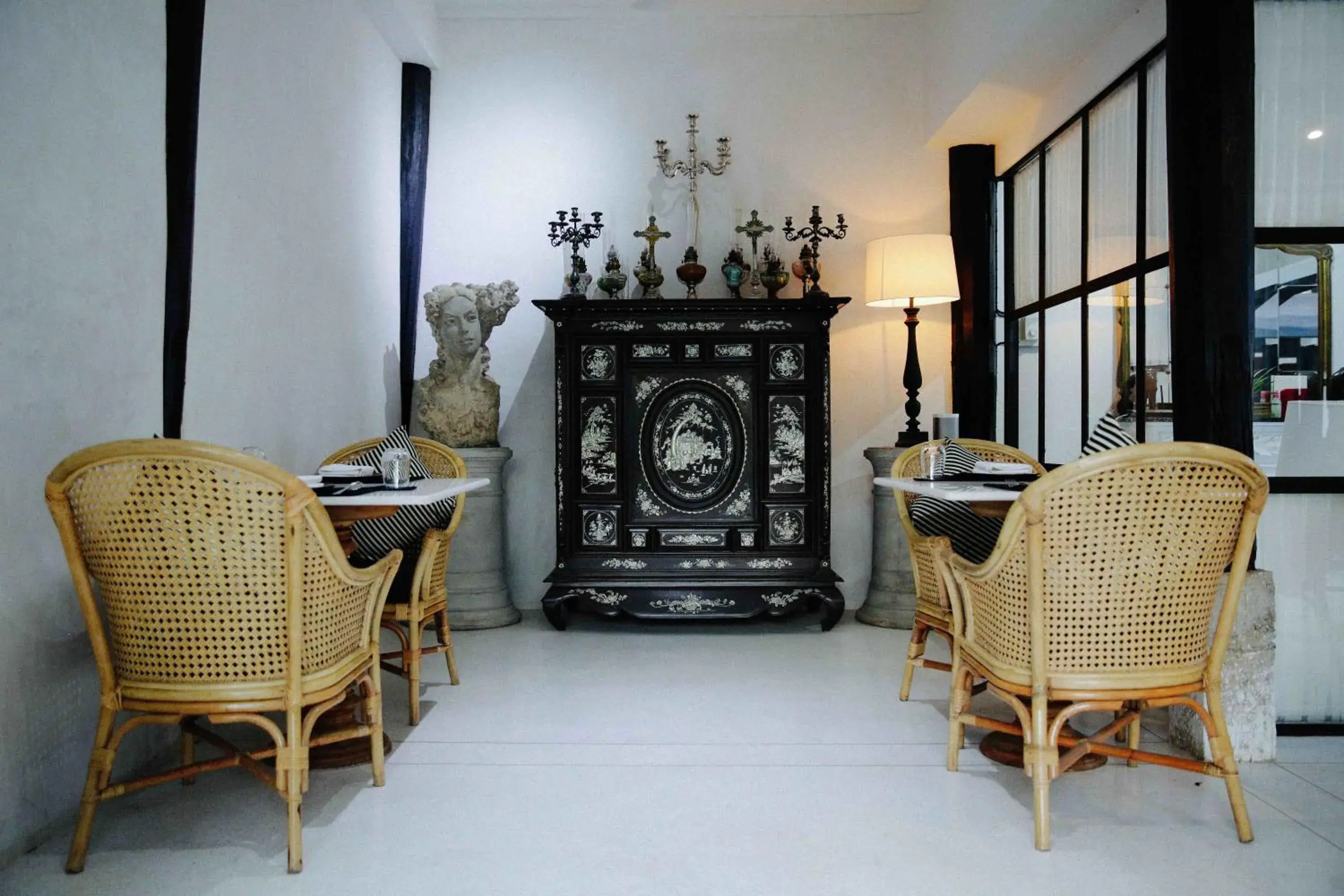 Restaurant/places to eat, Seating Area in Villa Mahabhirom - SHA Plus