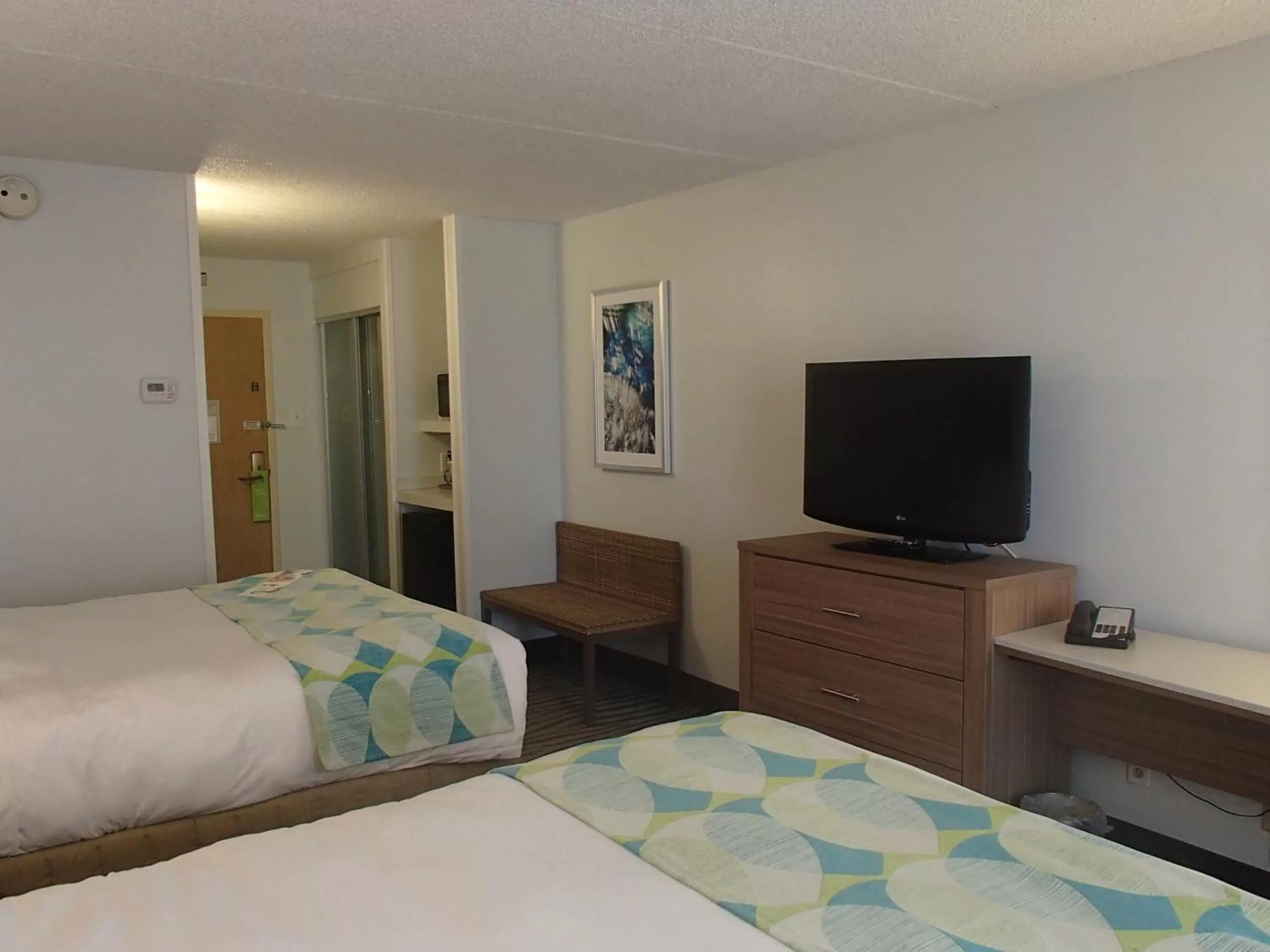 Bedroom, Bed in DoubleTree by Hilton Corpus Christi Beachfront