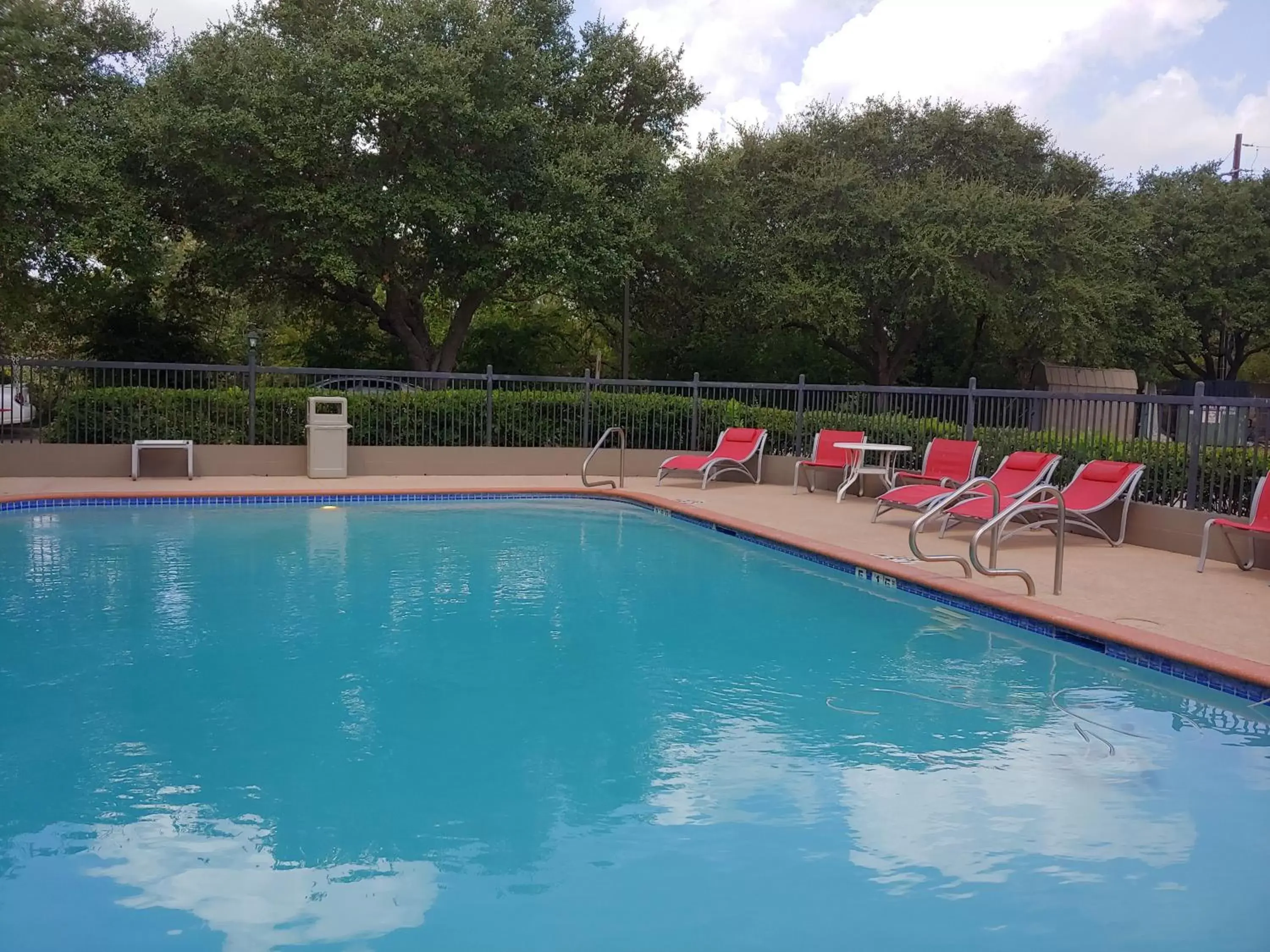 Swimming Pool in Holiday Inn Express Hotel & Suites Columbus, an IHG Hotel