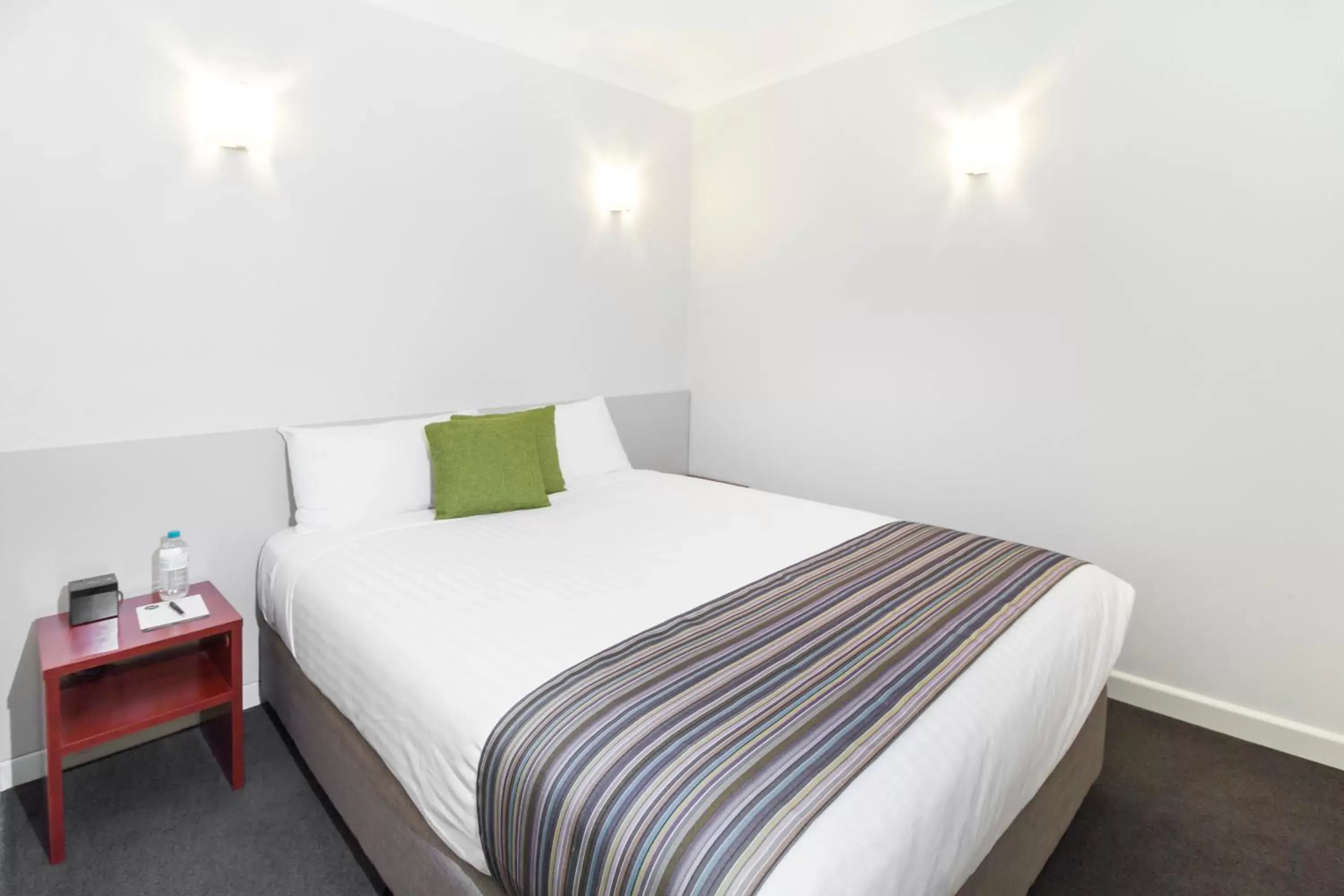 Bed in Abode Narrabundah Bed in Abode Narrabundah
