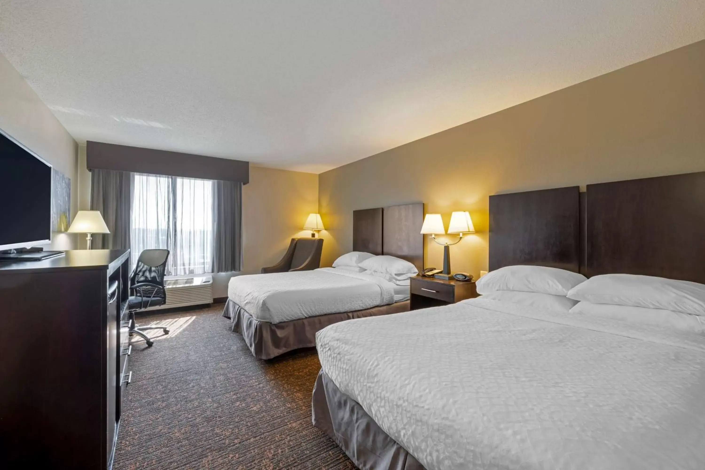 Bedroom, Bed in Best Western Plus Omaha Airport Inn