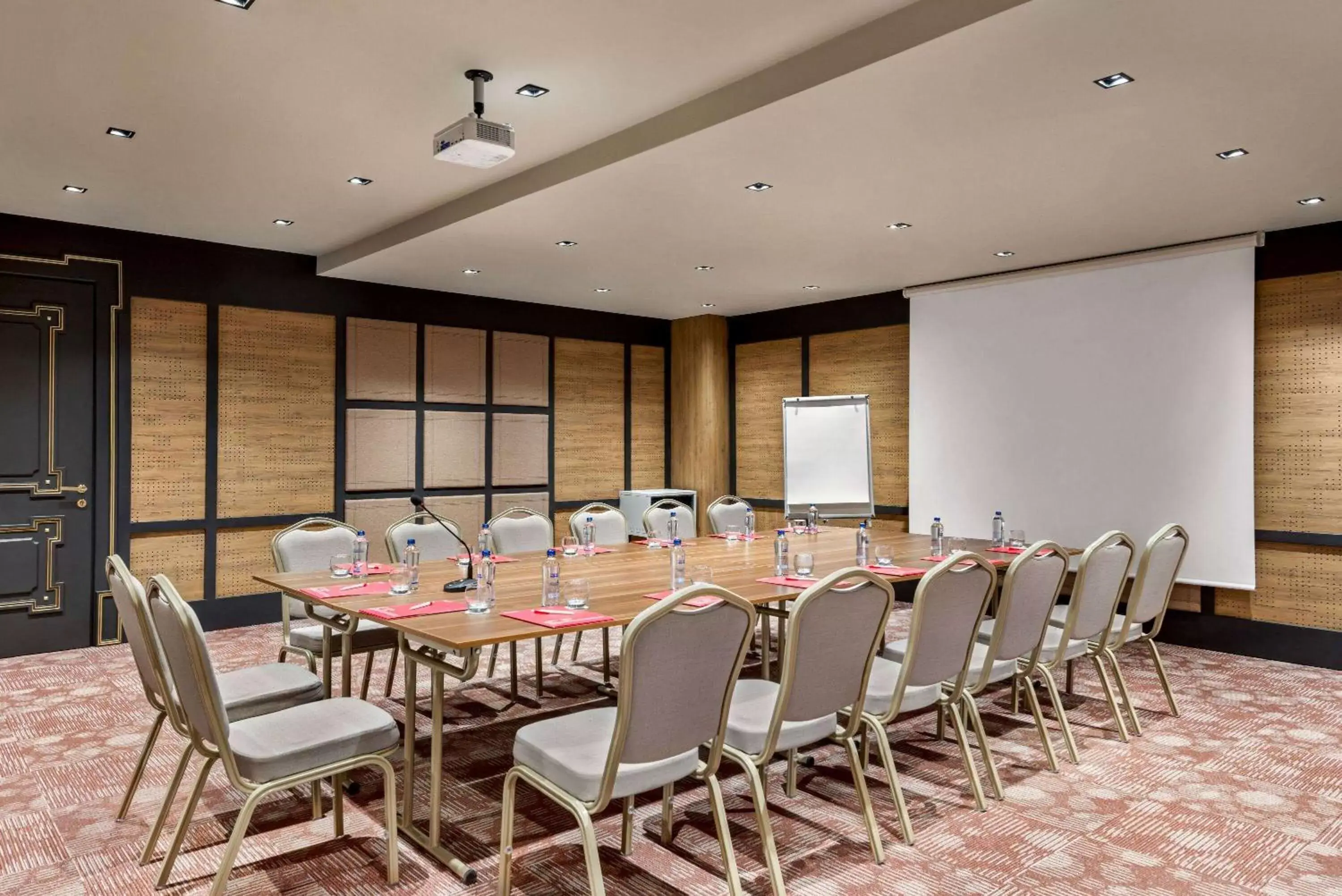 Meeting/conference room in Ramada by Wyndham Erzurum