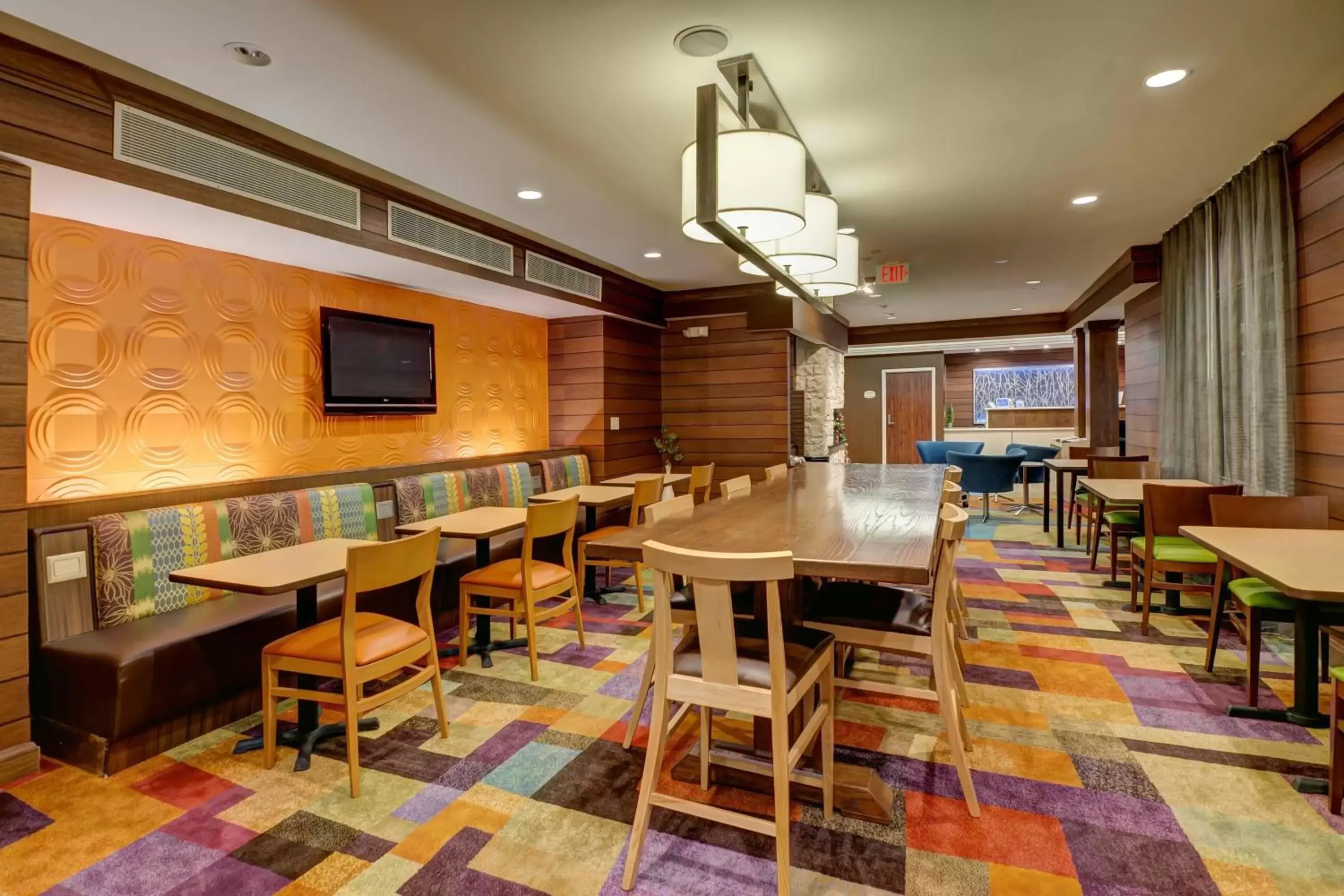 Breakfast, Restaurant/Places to Eat in Fairfield Inn and Suites by Marriott Potomac Mills Woodbridge