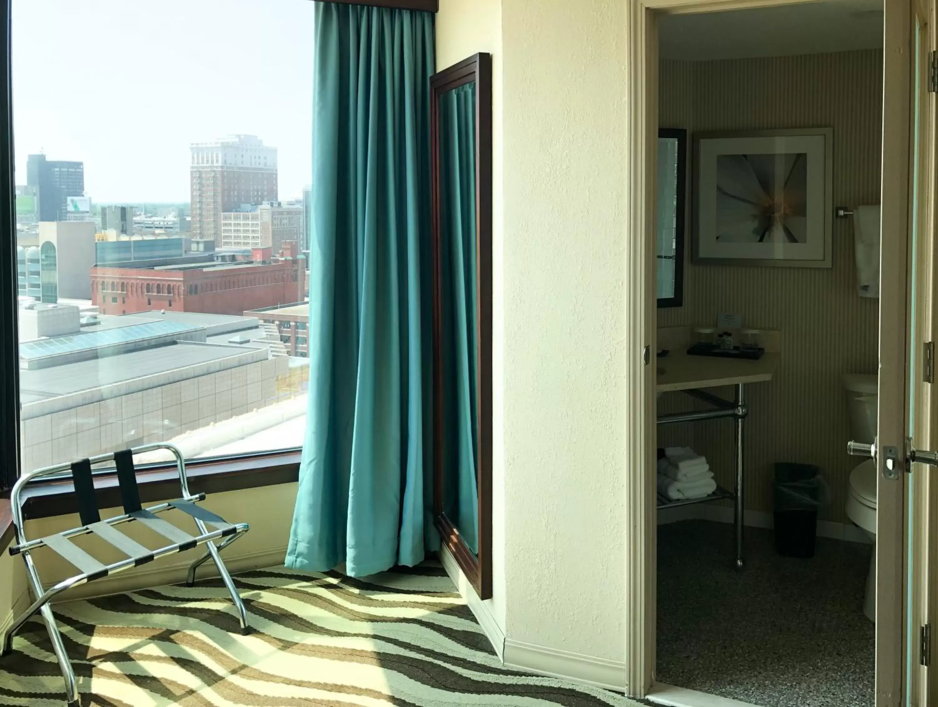 Bathroom in Fort Pontchartrain Detroit, a Wyndham Hotel