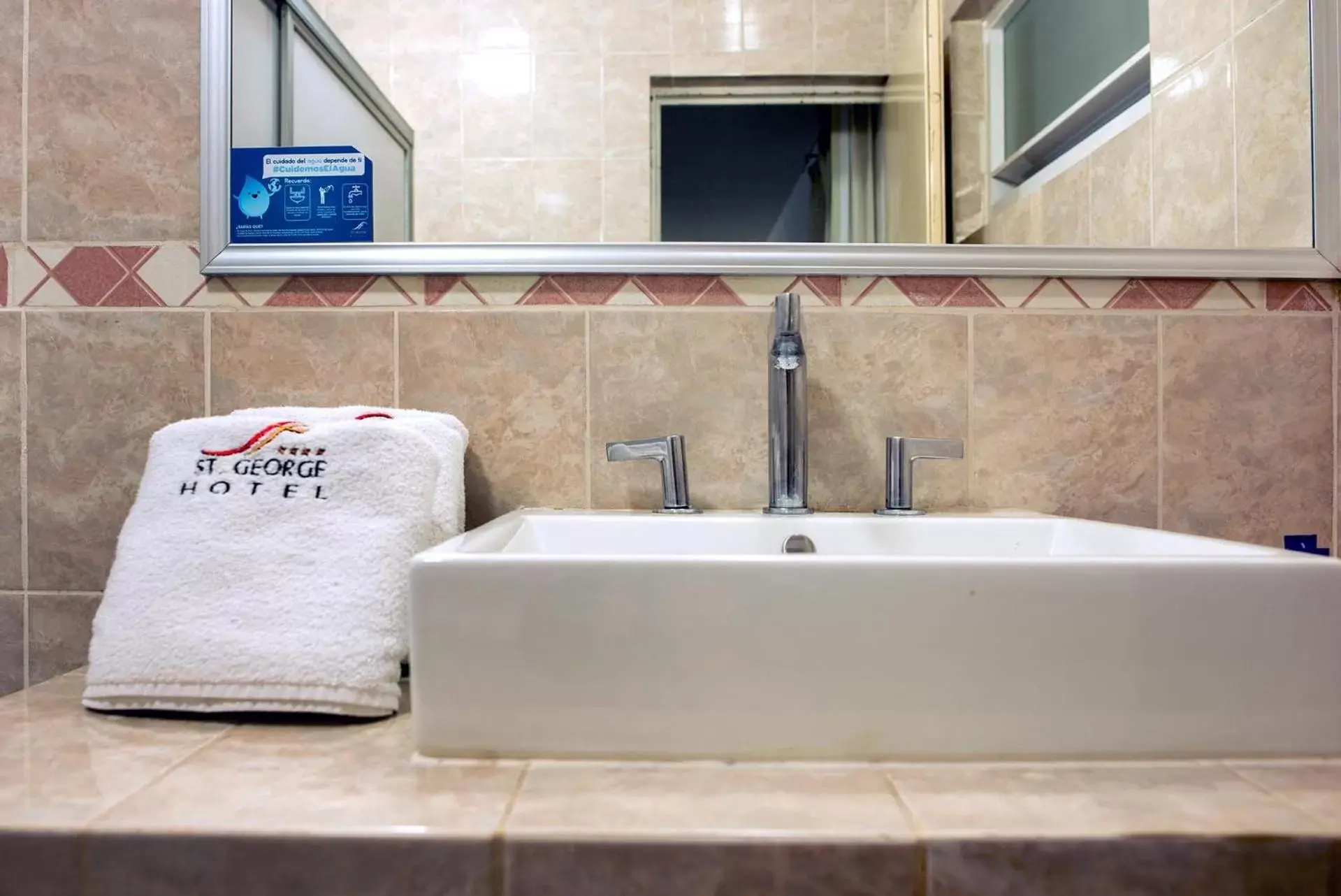 Bathroom in Hotel St. George