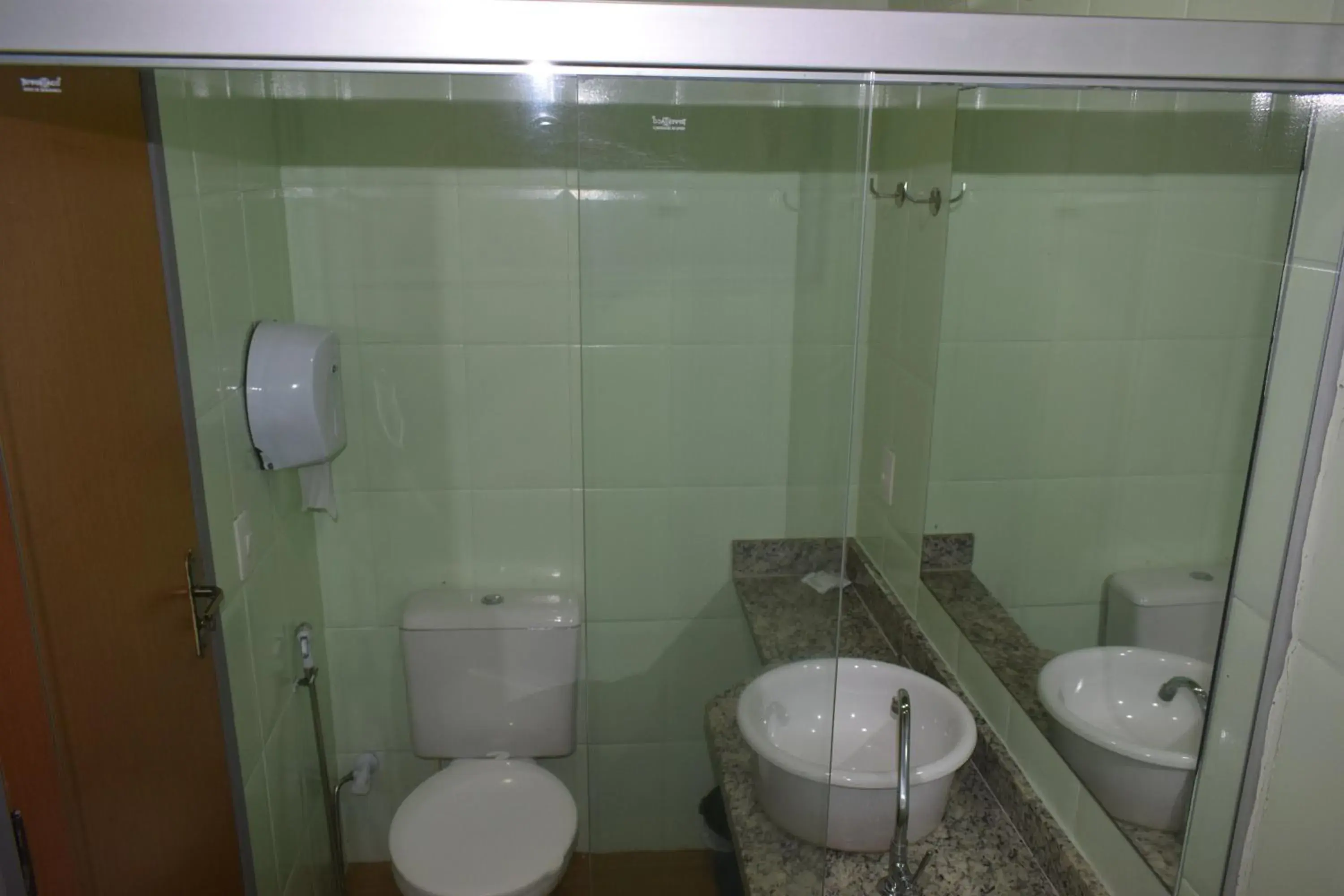 Bathroom in Duas Praias Hotel Pousada