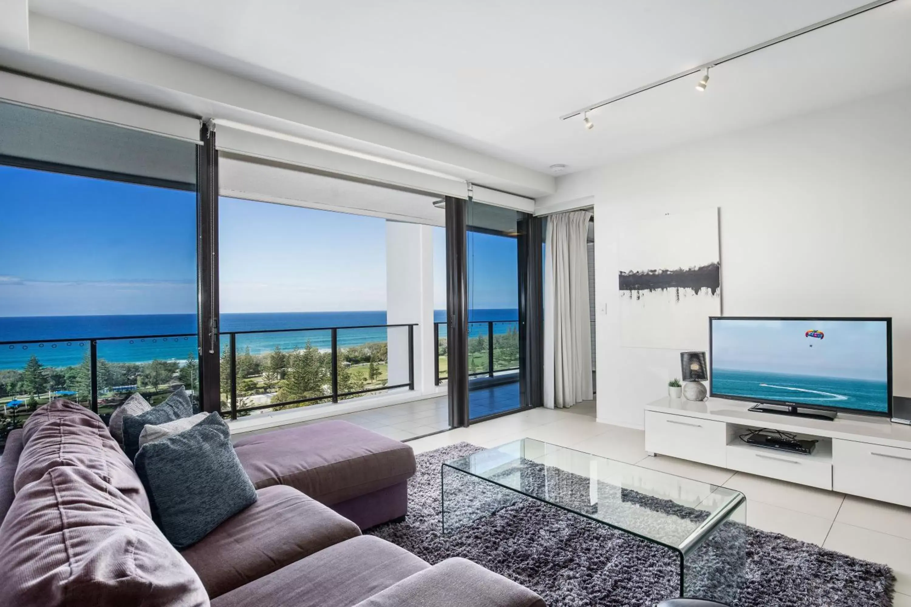 Dining area, Seating Area in Ultra Broadbeach