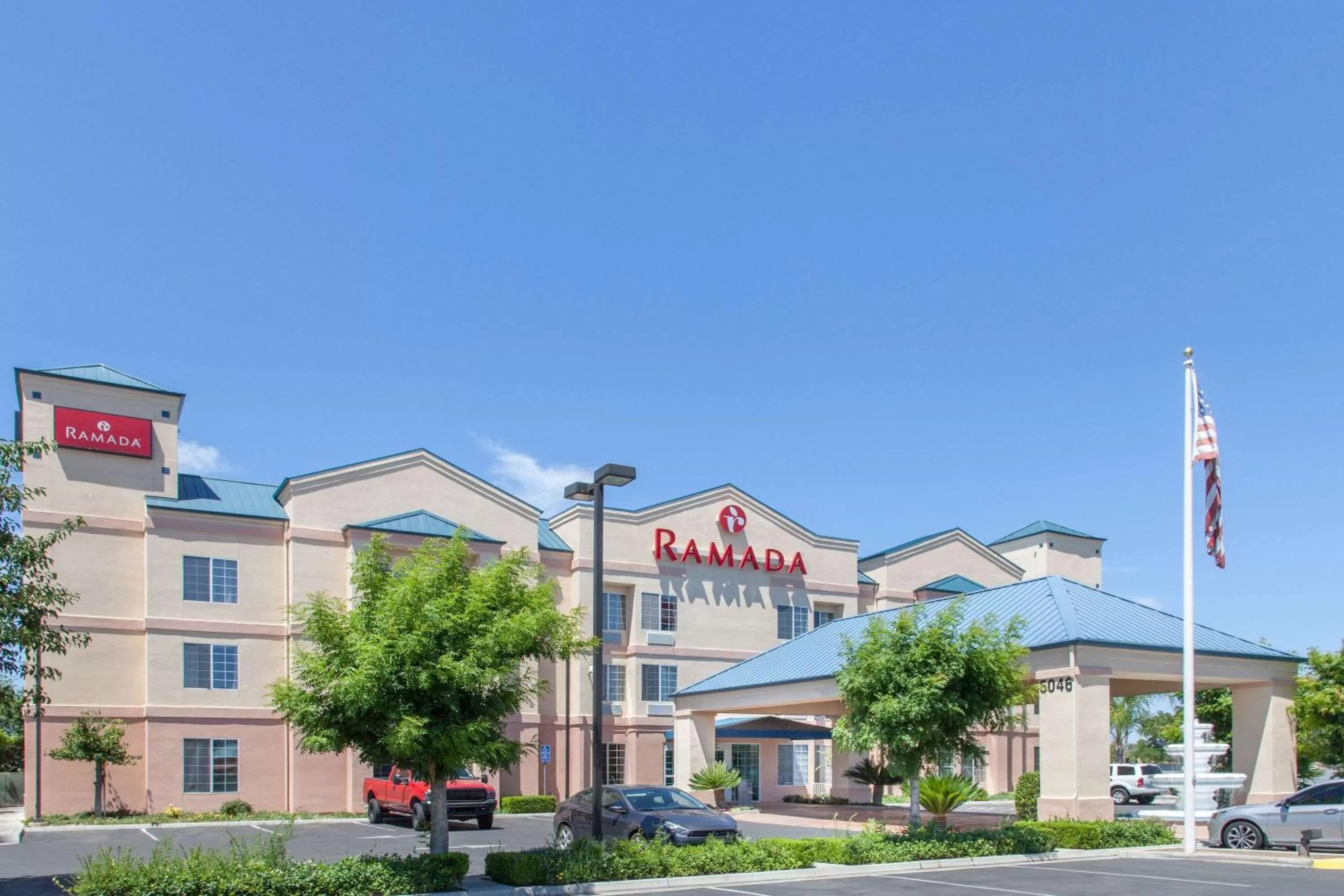 Property building in Ramada by Wyndham Fresno Northwest