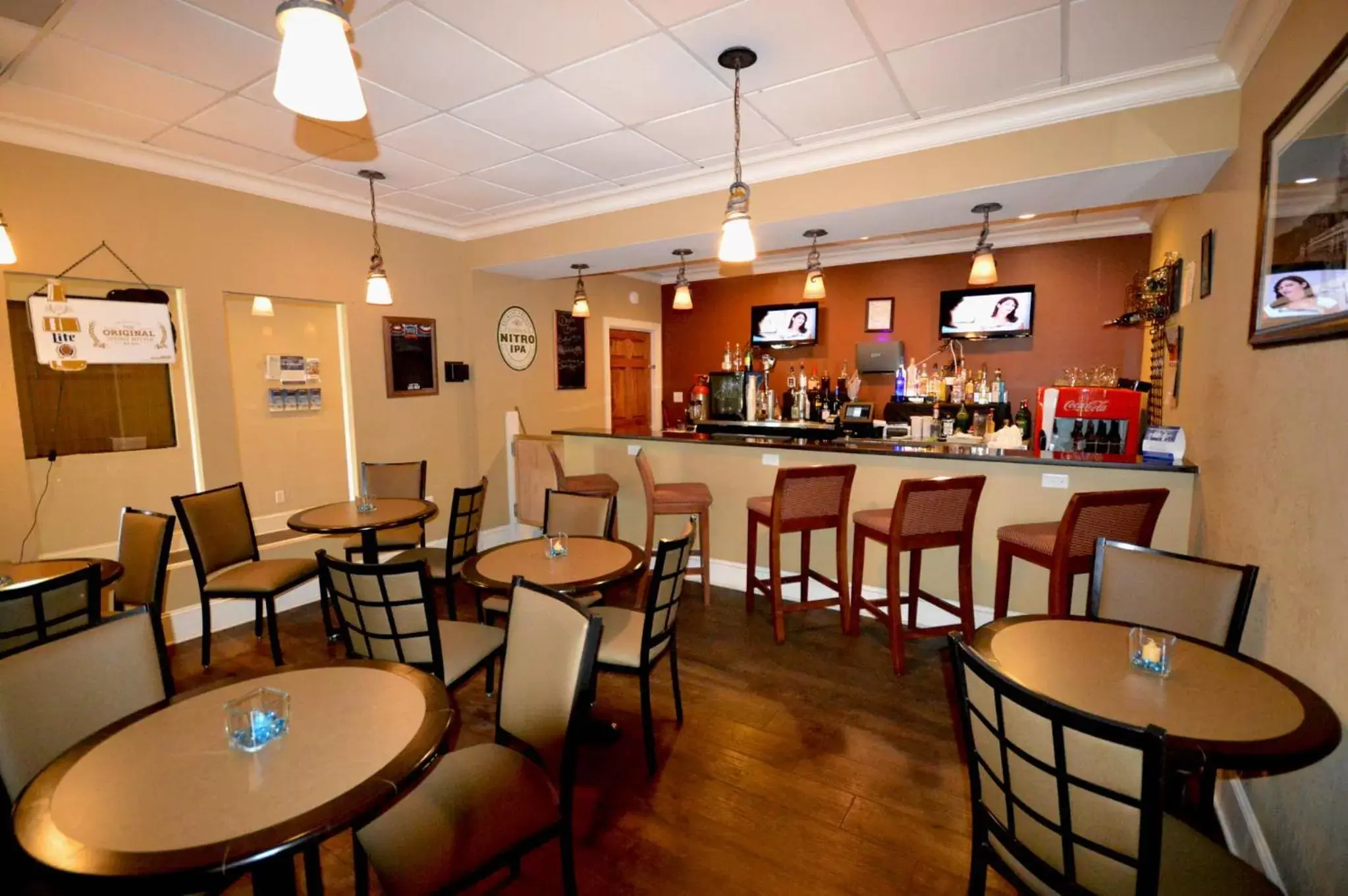 Lounge or bar, Restaurant/Places to Eat in Best Western Point South
