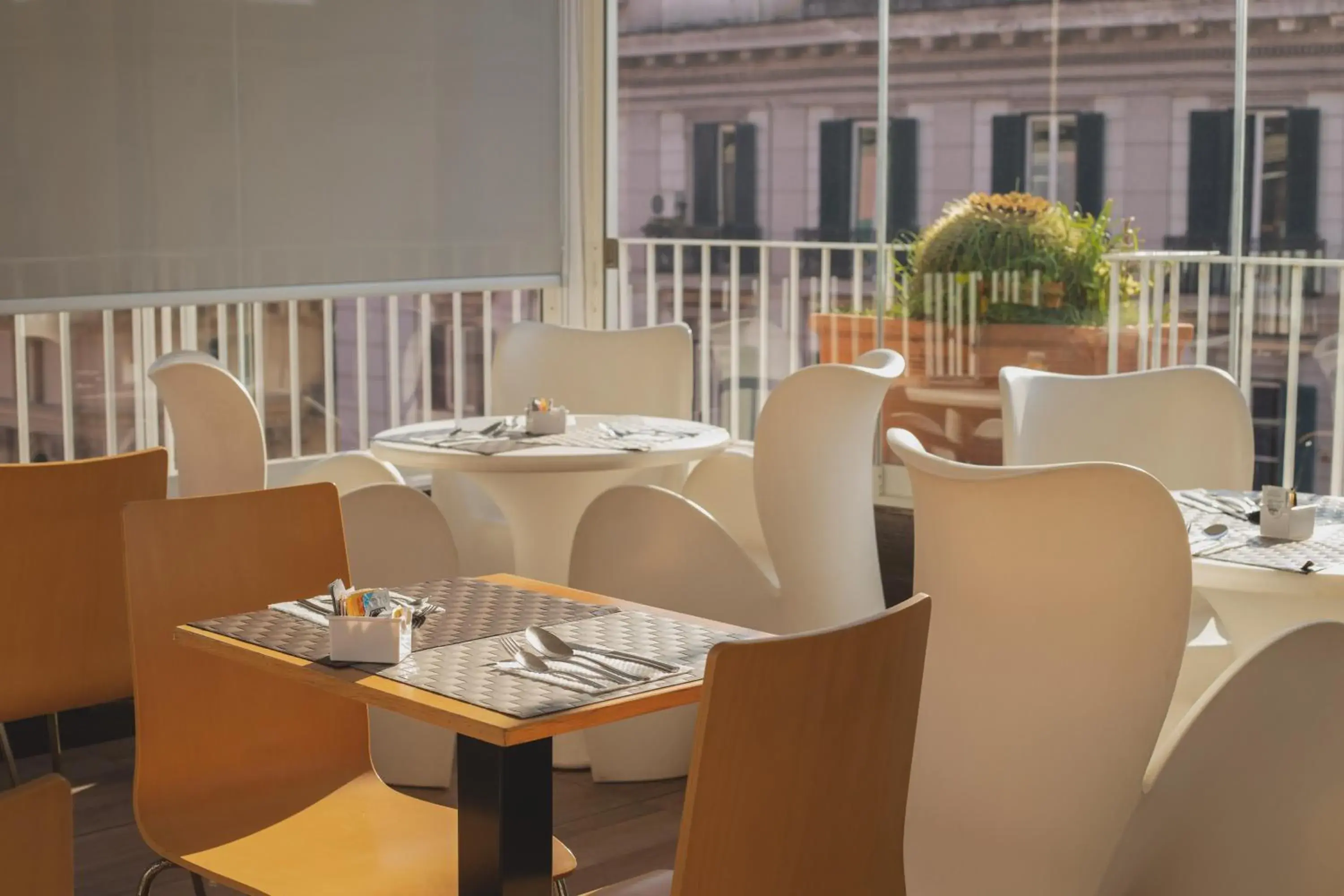 Balcony/Terrace, Restaurant/Places to Eat in Airone Hotel