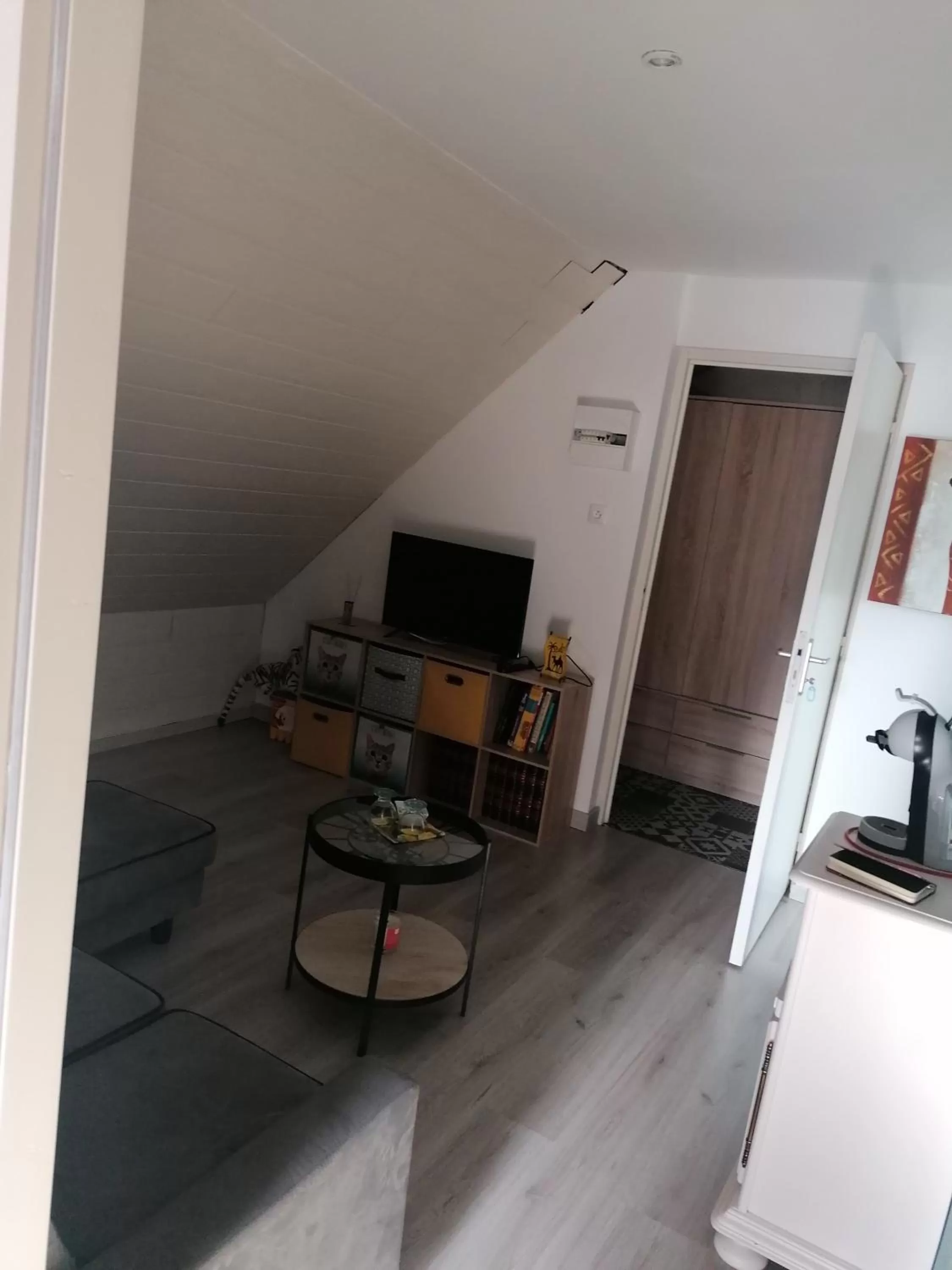 TV and multimedia in À La Maison Du Bonheur