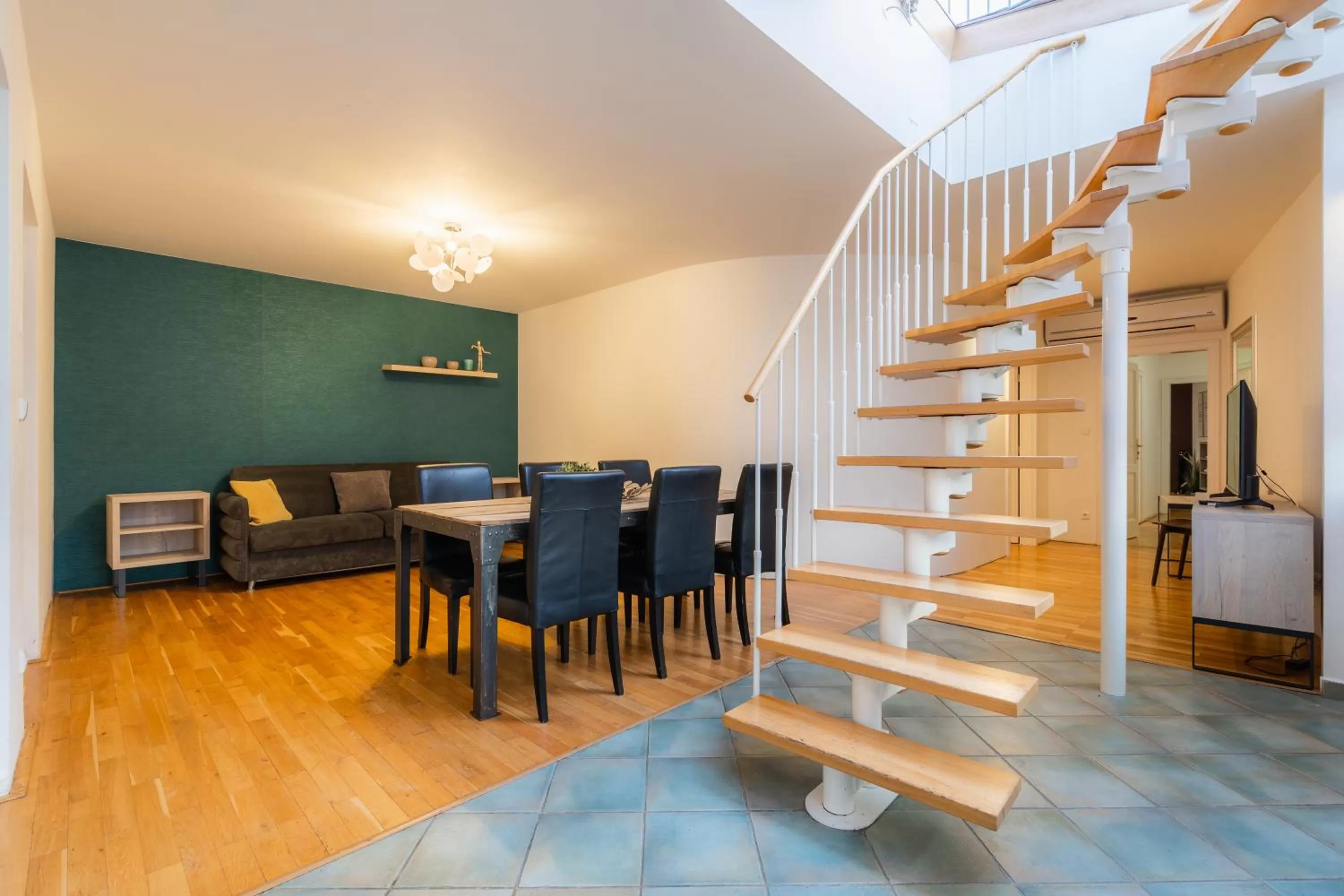 Photo of the whole room in EA ApartHotel Melantrich