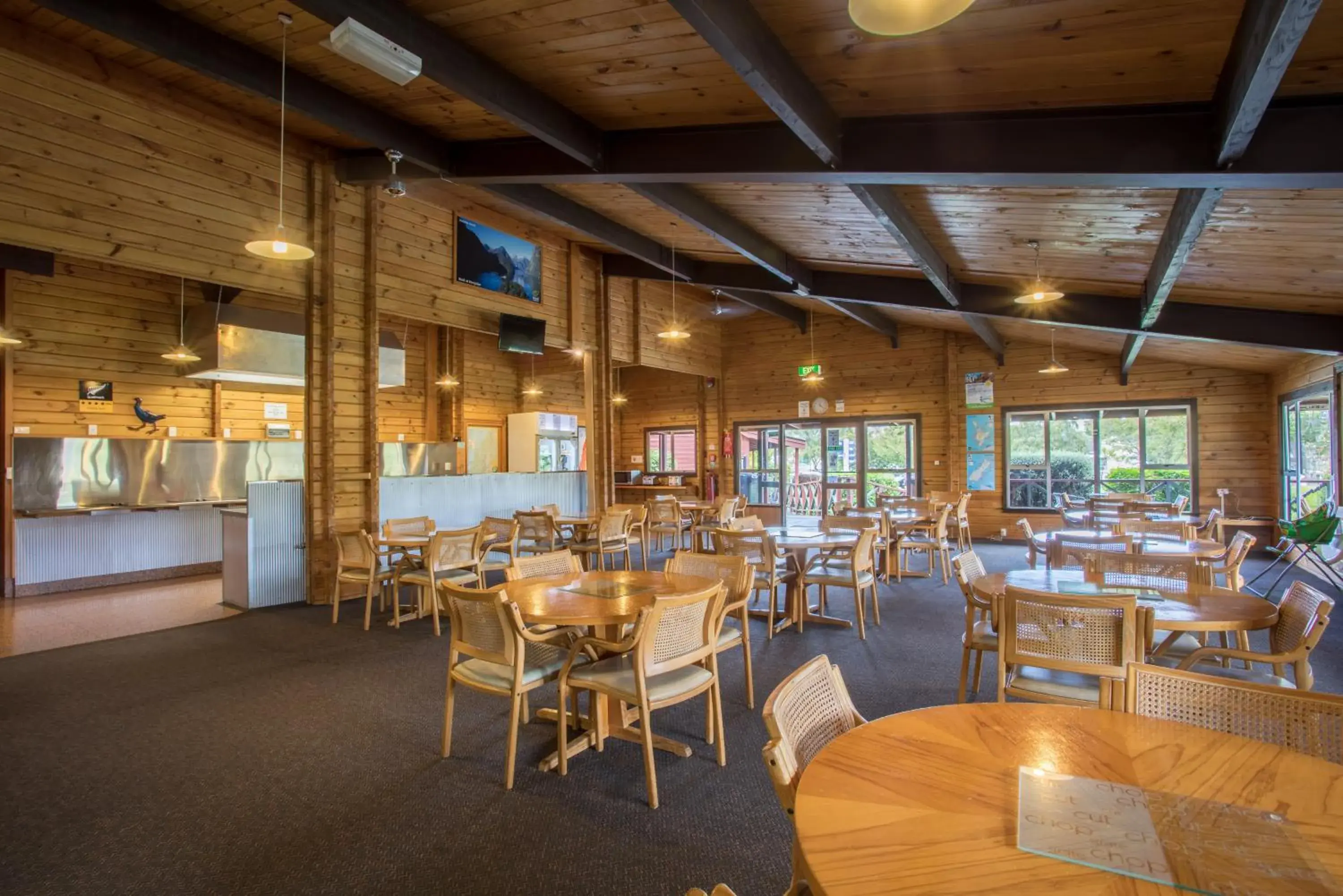 Communal kitchen, Restaurant/Places to Eat in Te Anau Top 10 Holiday Park and Motels