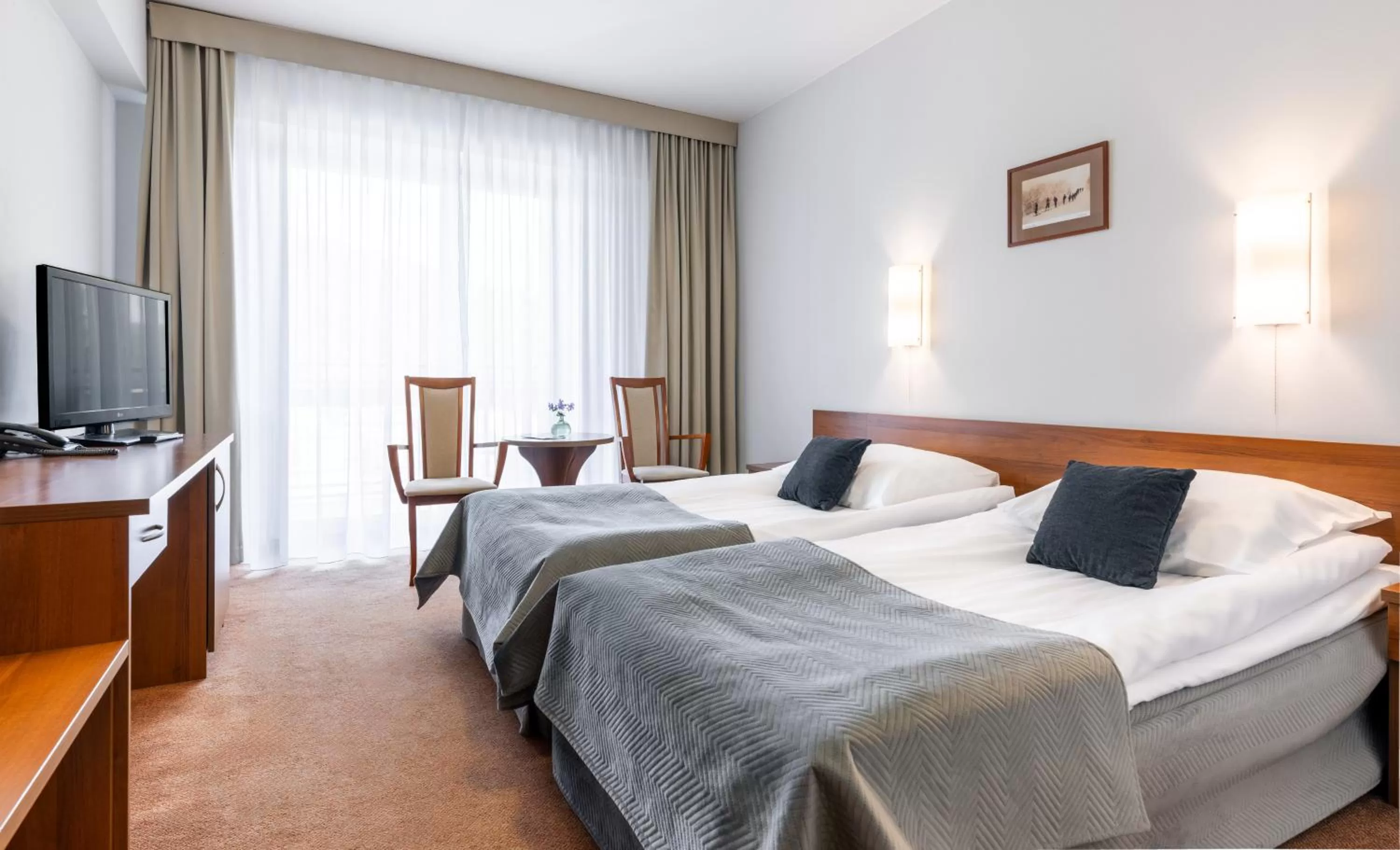 Property building, Bed in Hotel Krynica Conference & SPA