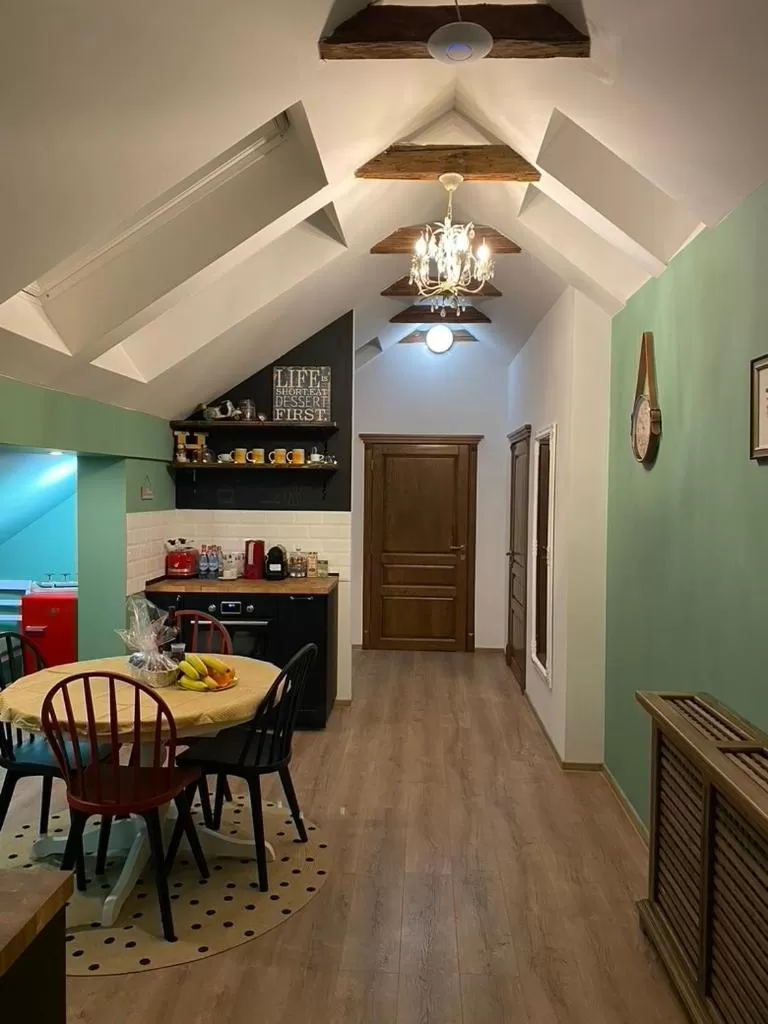 Two-Bedroom Apartment in Nikolas Haus Premium Historic Center Stay & Free Parking