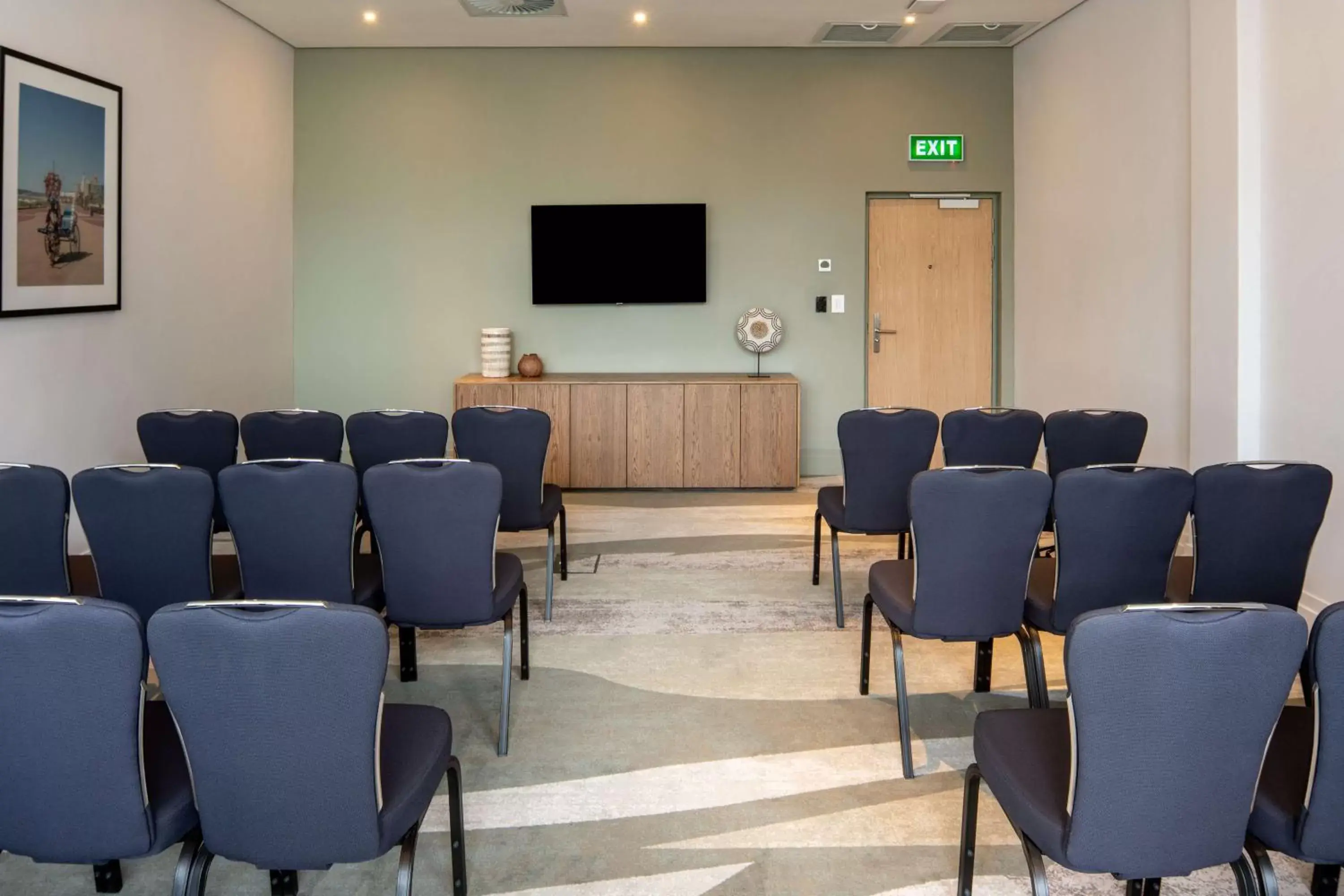 Meeting/conference room in Hilton Garden Inn Umhlanga Arch