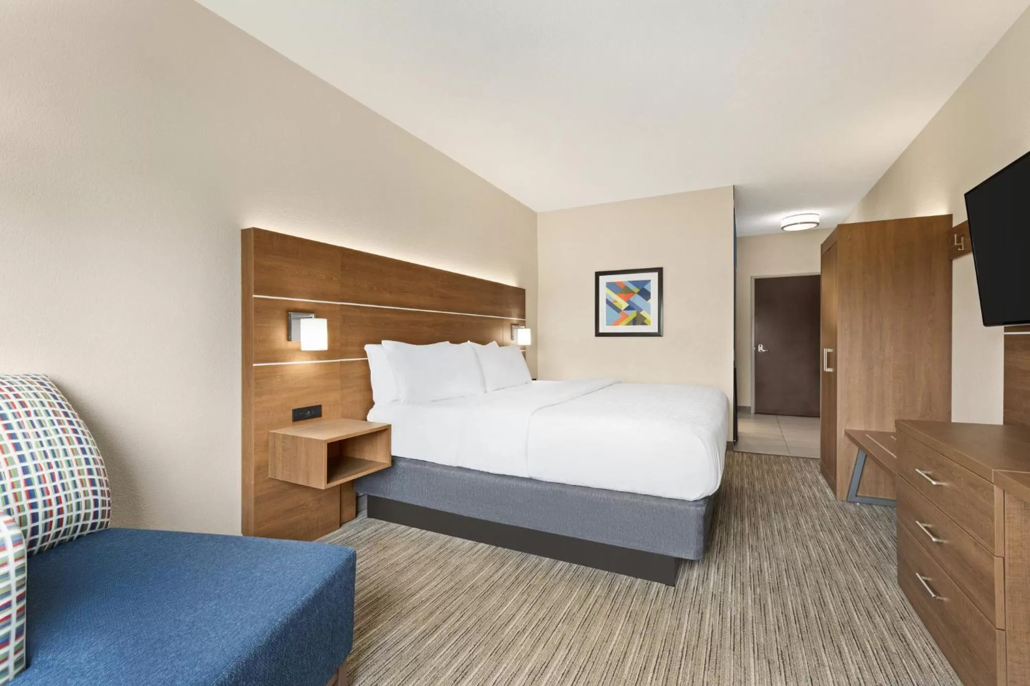 Photo of the whole room in Holiday Inn Express Hotel and Suites Akron South-Airport Area by IHG