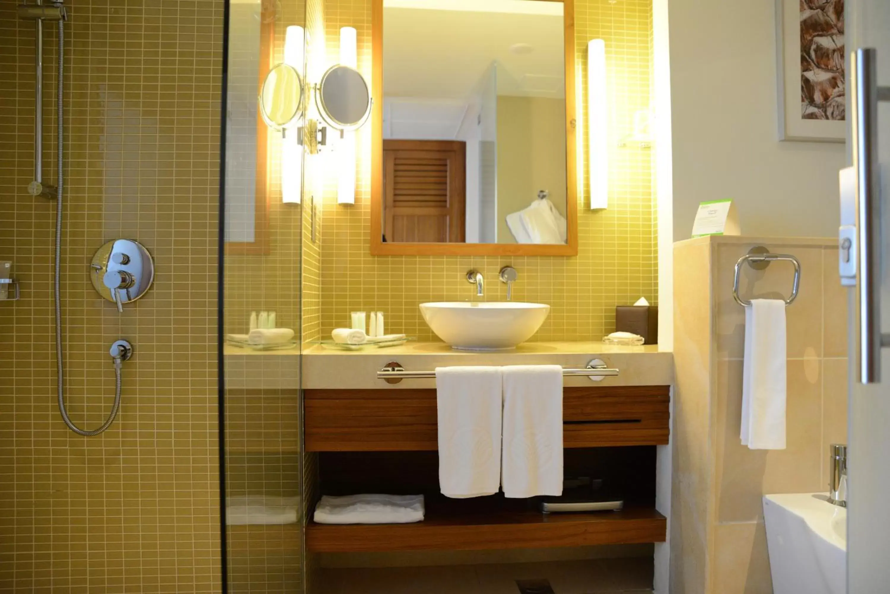 Shower, Bathroom in Yas Island Rotana Abu Dhabi