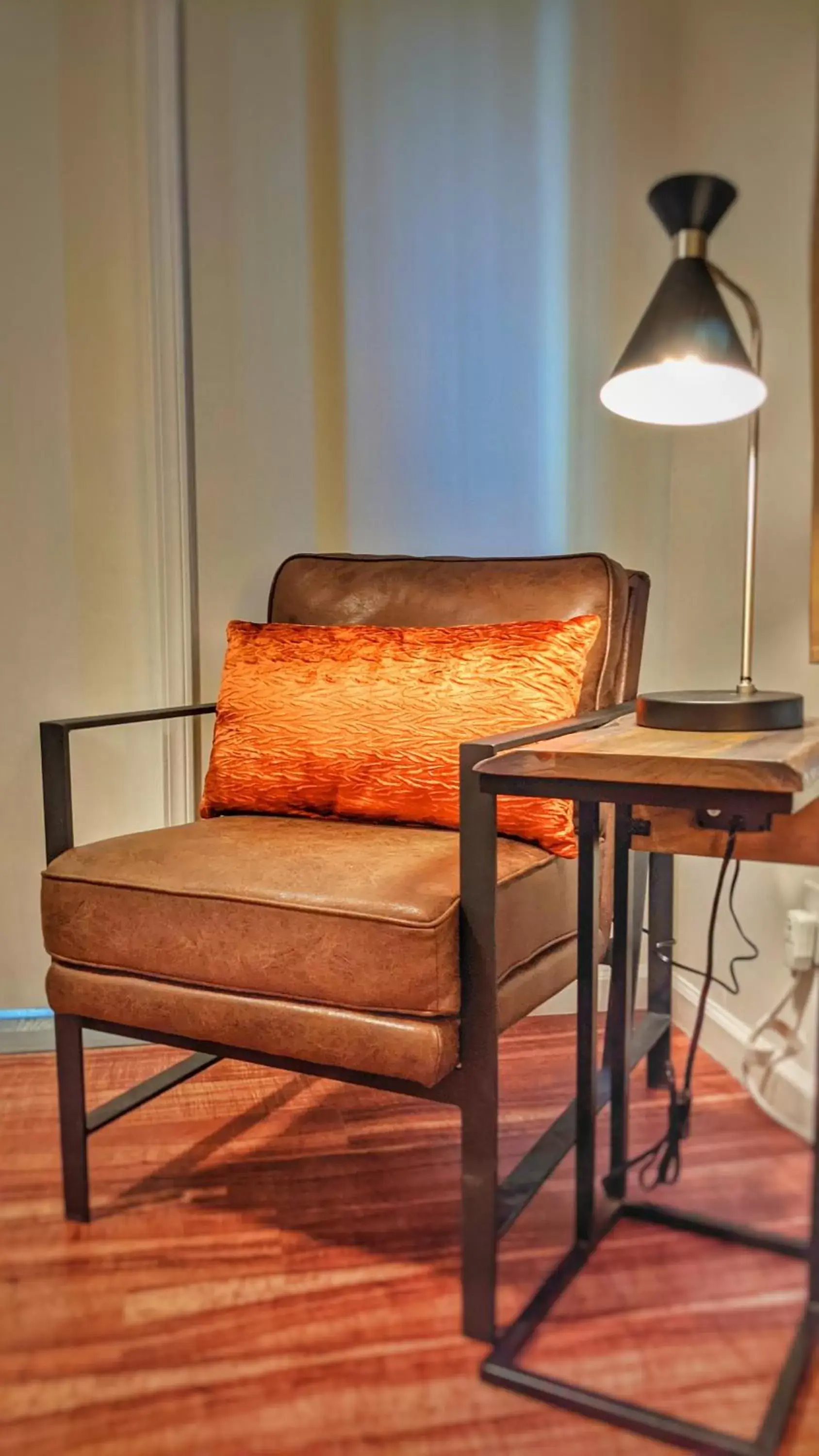 Seating Area in Anchor Pointe Inn