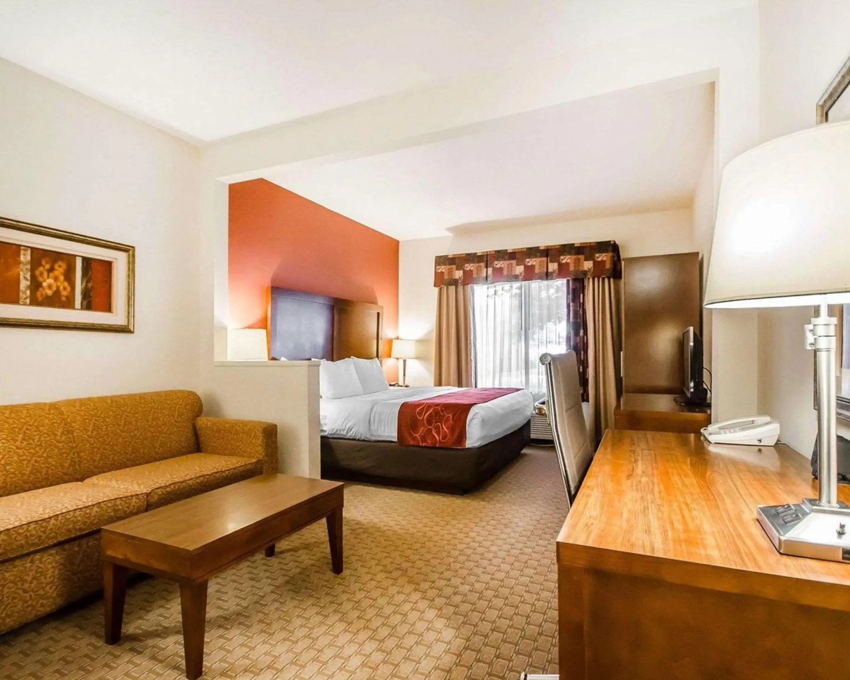 Bedroom, Seating Area in Comfort Suites Prestonsburg West