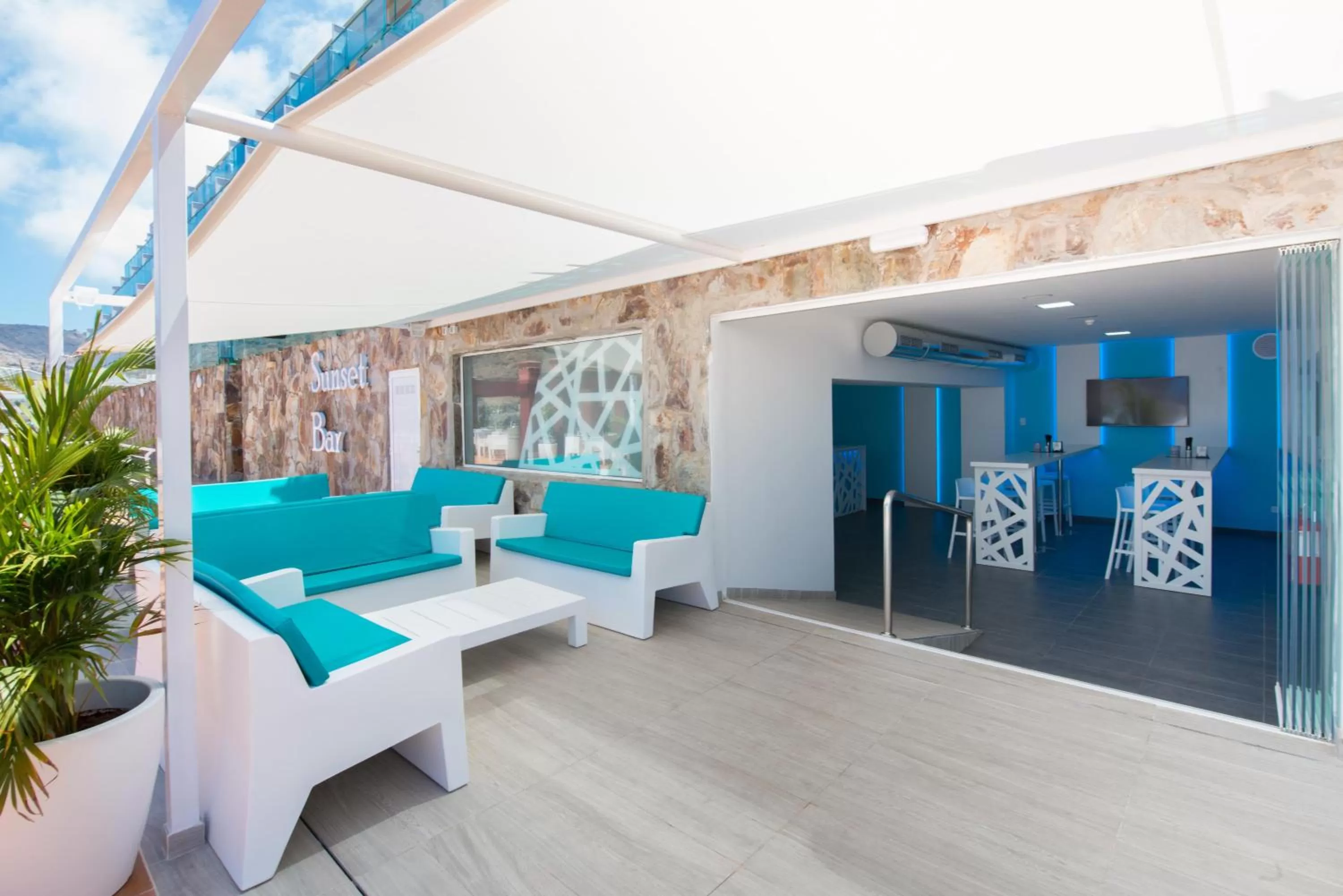 Lounge or bar in Mogan Princess & Beach Club