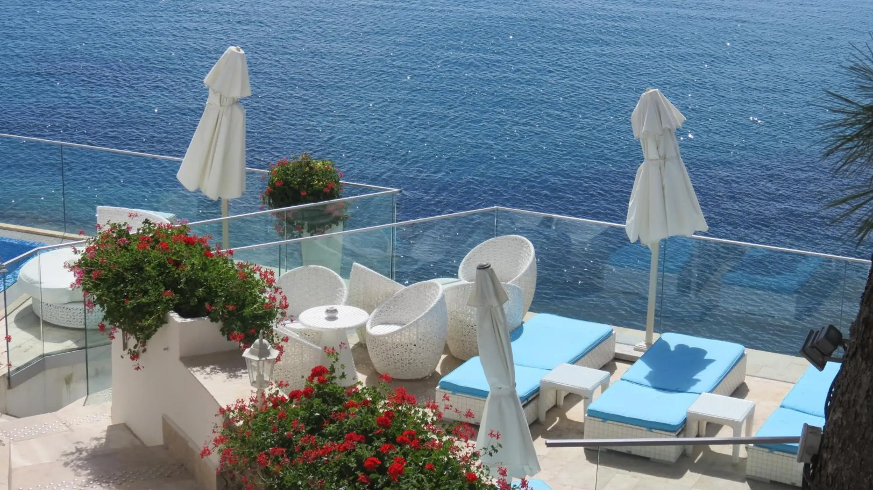 Balcony/Terrace, Patio/Outdoor Area in Hotel La Calanque