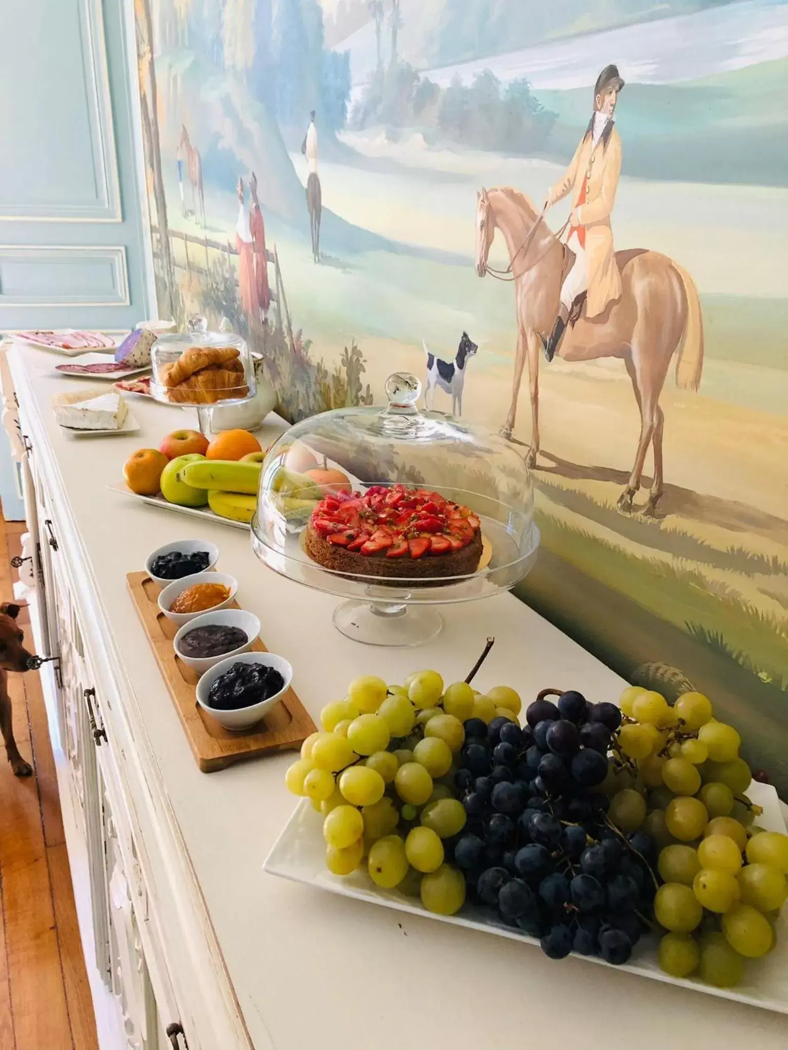 Buffet breakfast in La plaine de l'Angelus