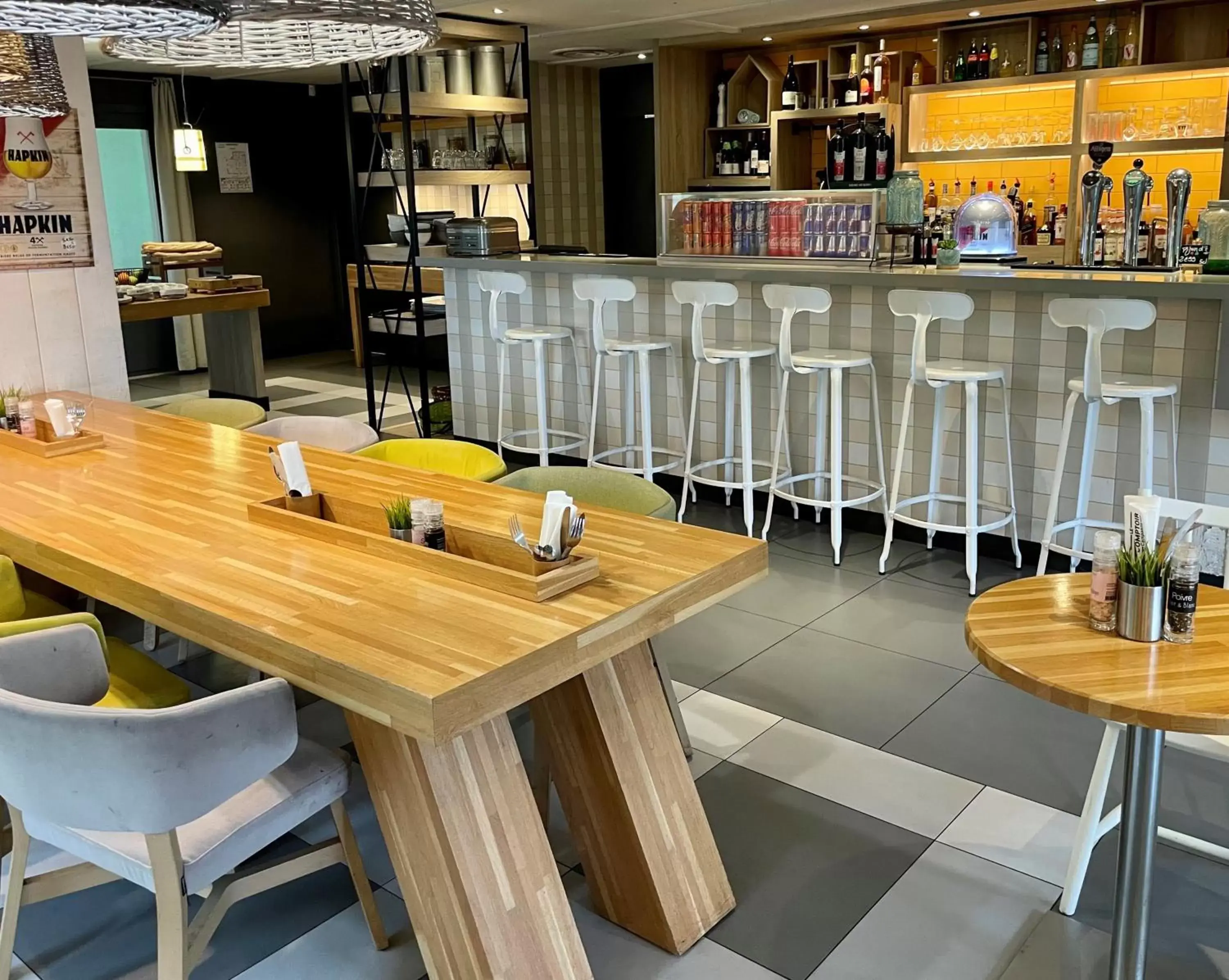 Restaurant/places to eat, Lounge/Bar in Campanile Villepinte - Parc des Expositions