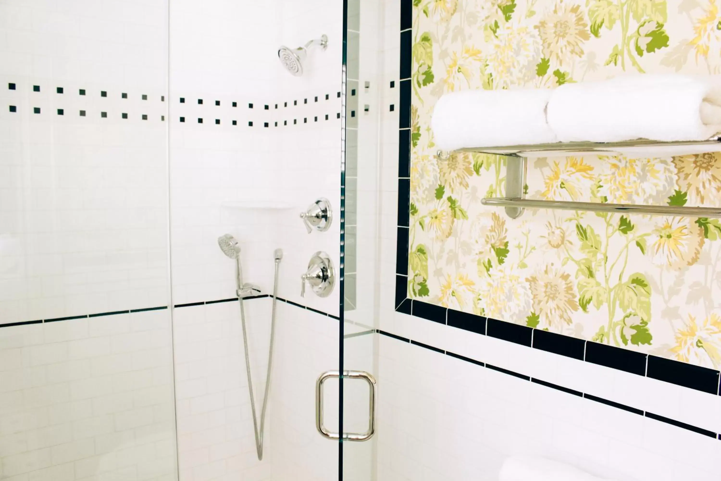 Bathroom in Mary's Land Farm