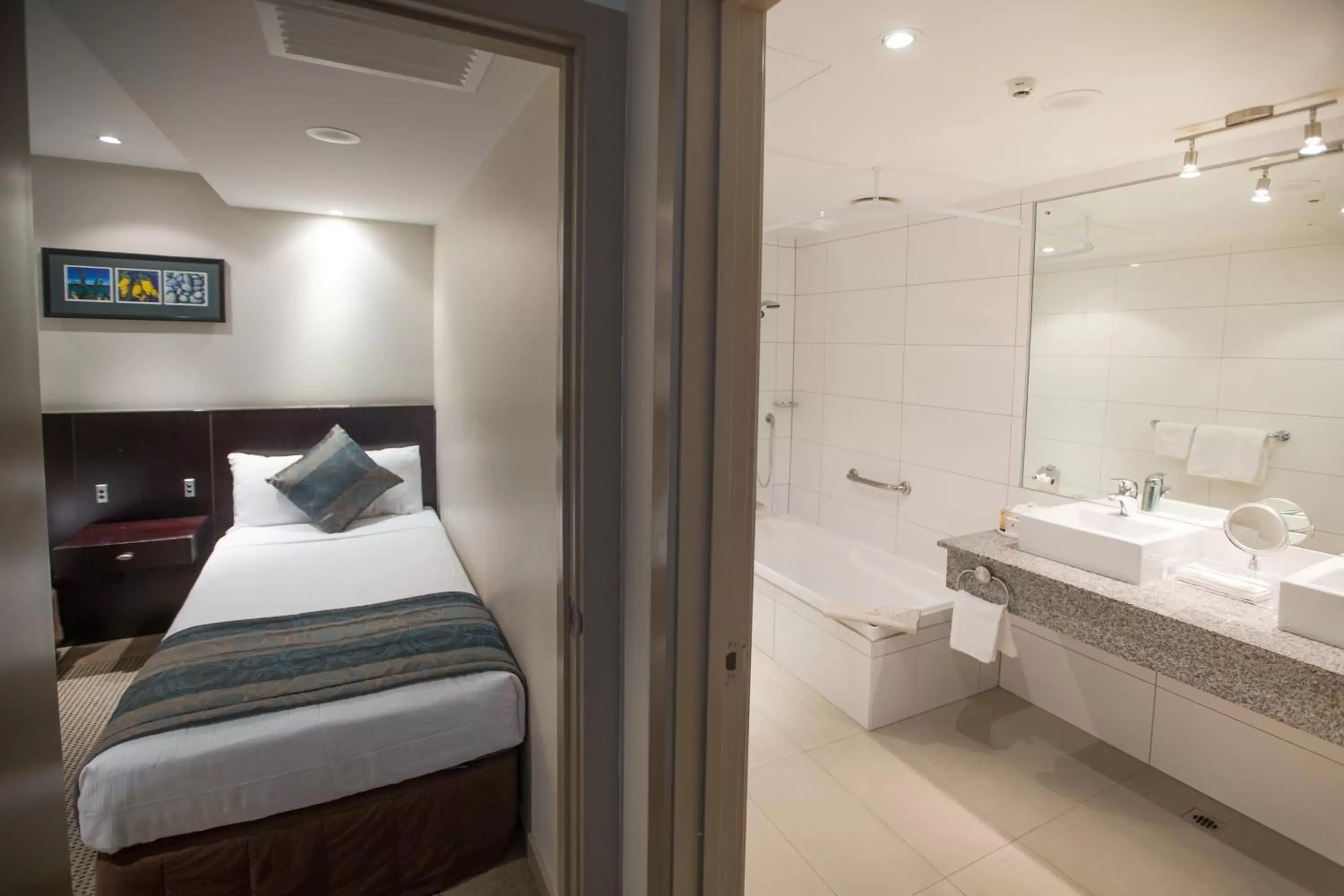 Bathroom in Copthorne Hotel Wellington, Oriental Bay