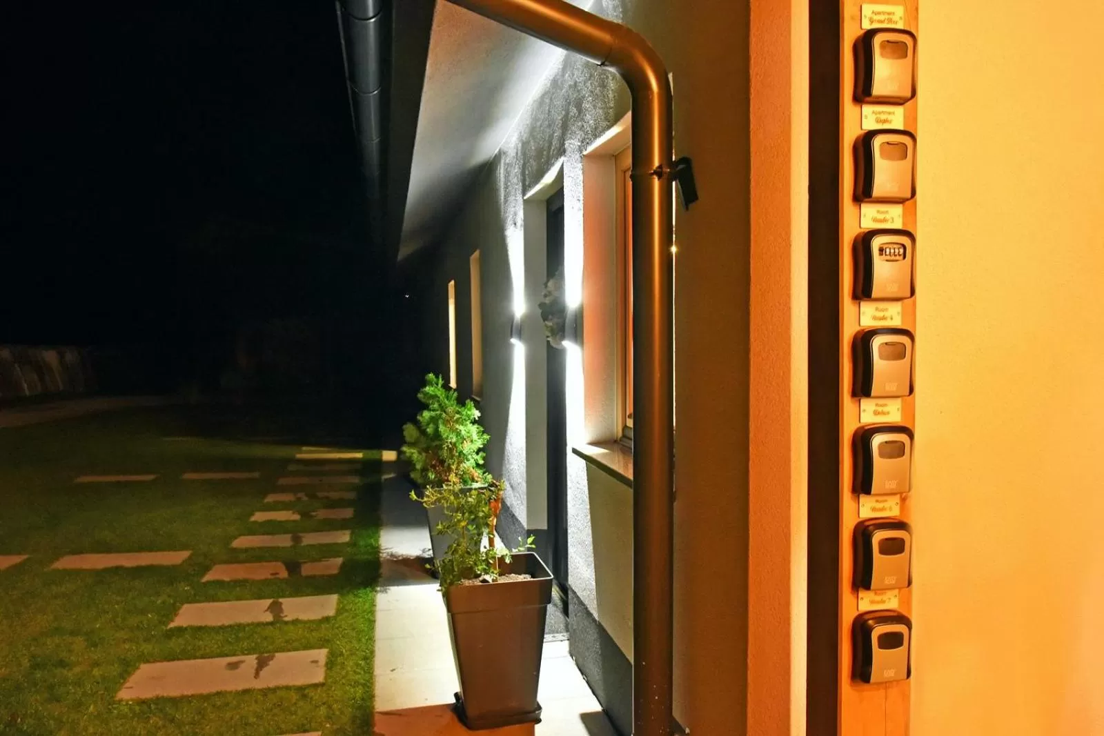 Property building in Hiša stare mame