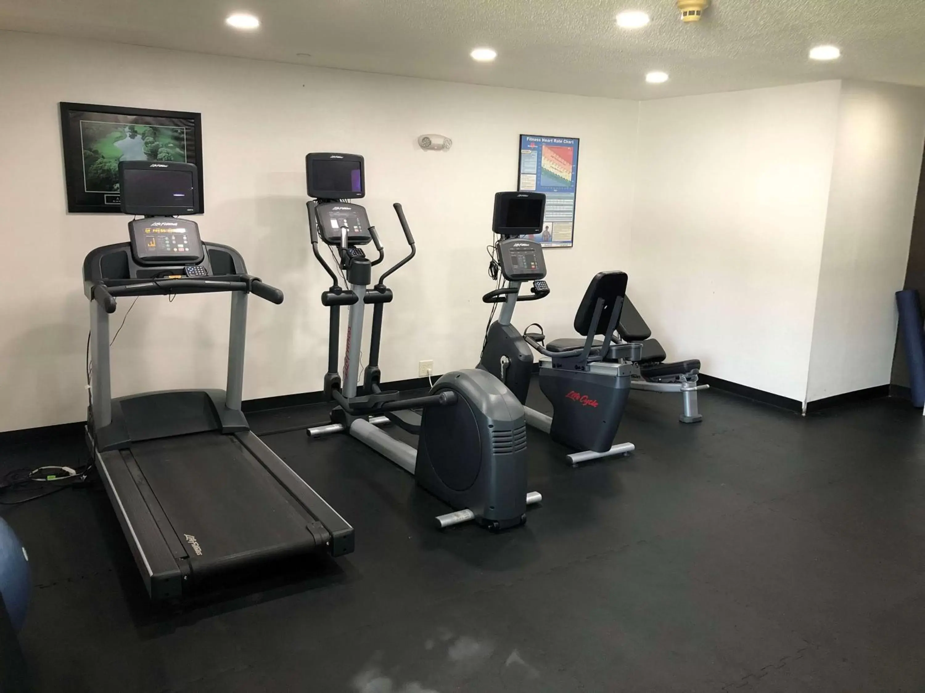 Activities, Fitness Center/Facilities in Country Inn & Suites by Radisson, Auburn, IN