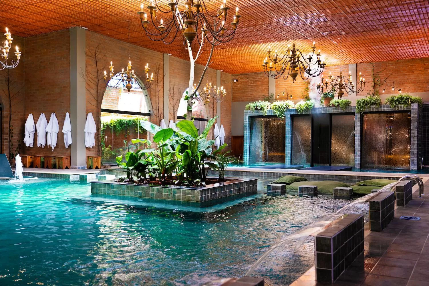 Pool view in Hotel Villa Lobos Spa Romantik